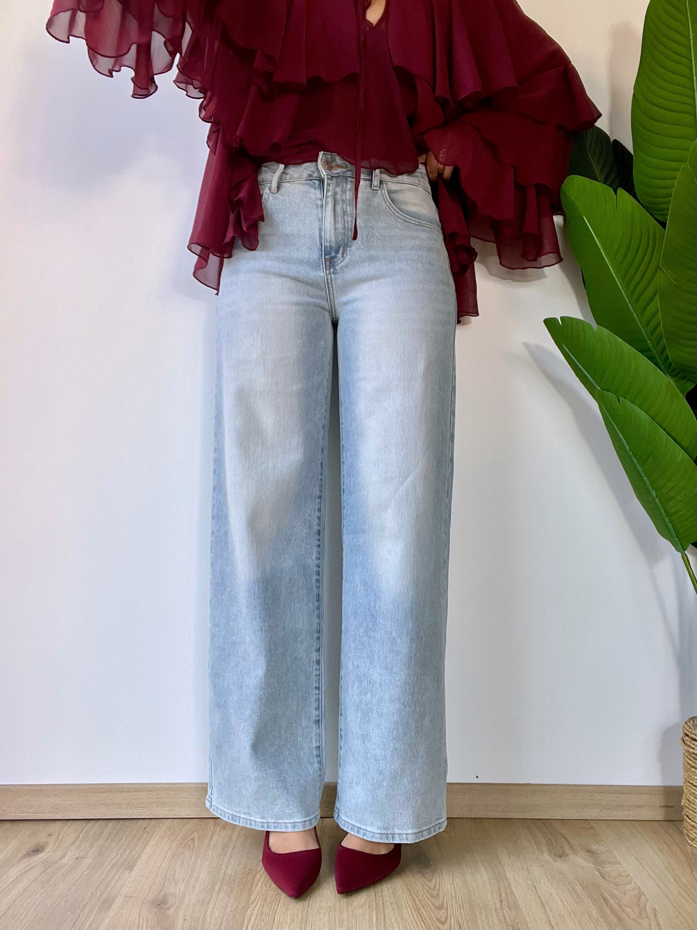 Jeans a palazzo lavaggio chiaro