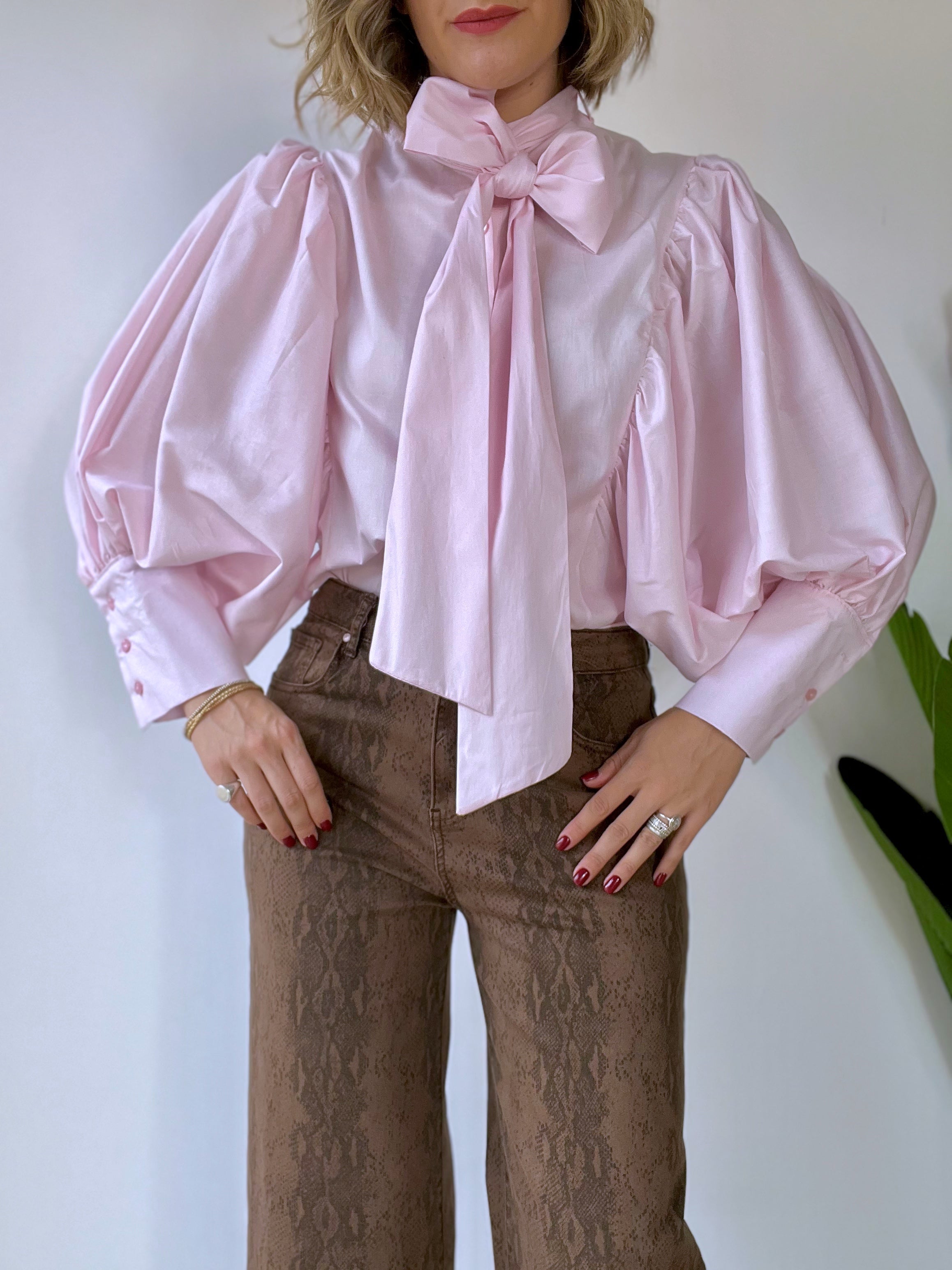 Camicia in cotone con maniche super a palloncino