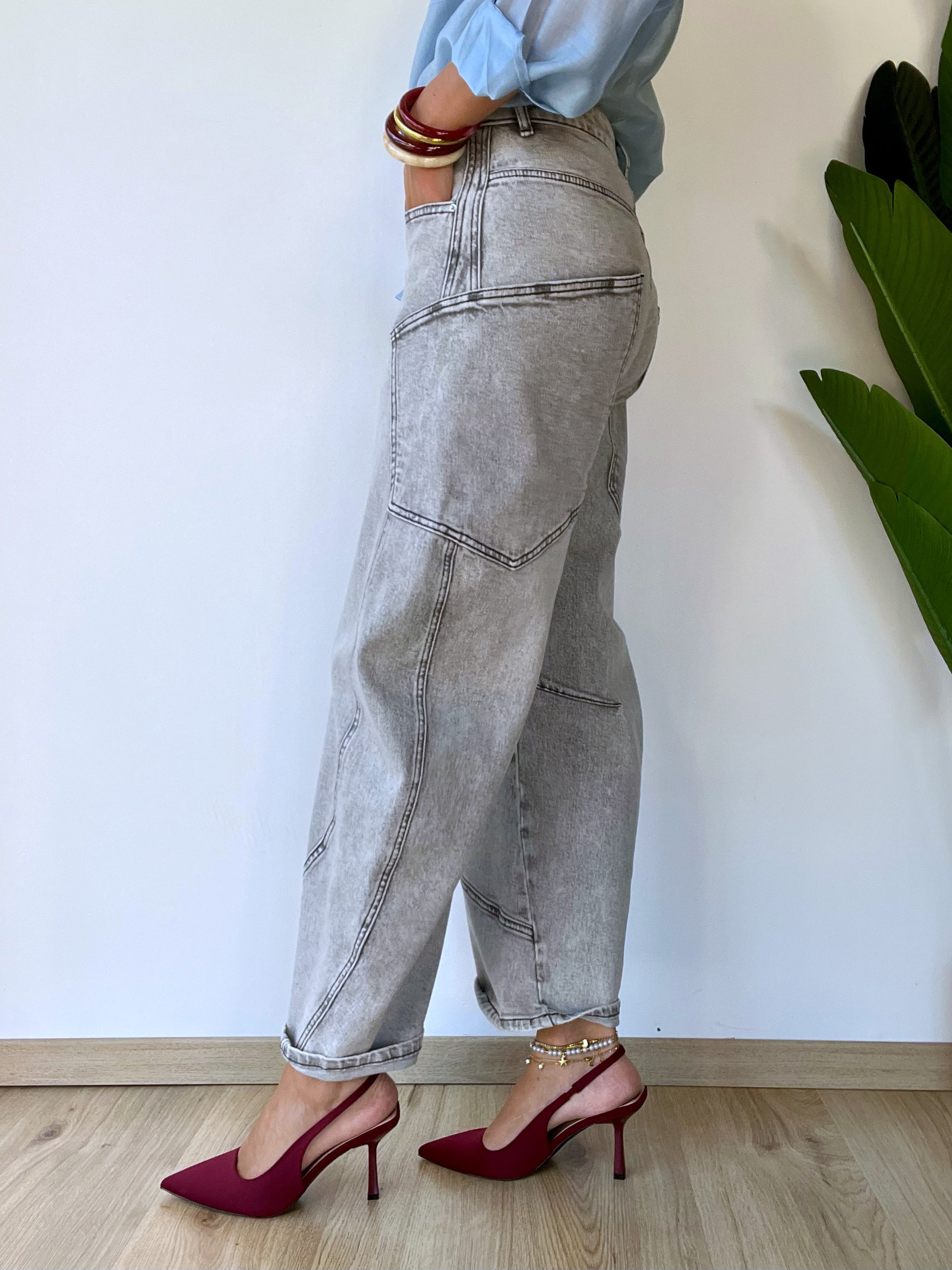 Jeans balloon cargo grigio chiaro