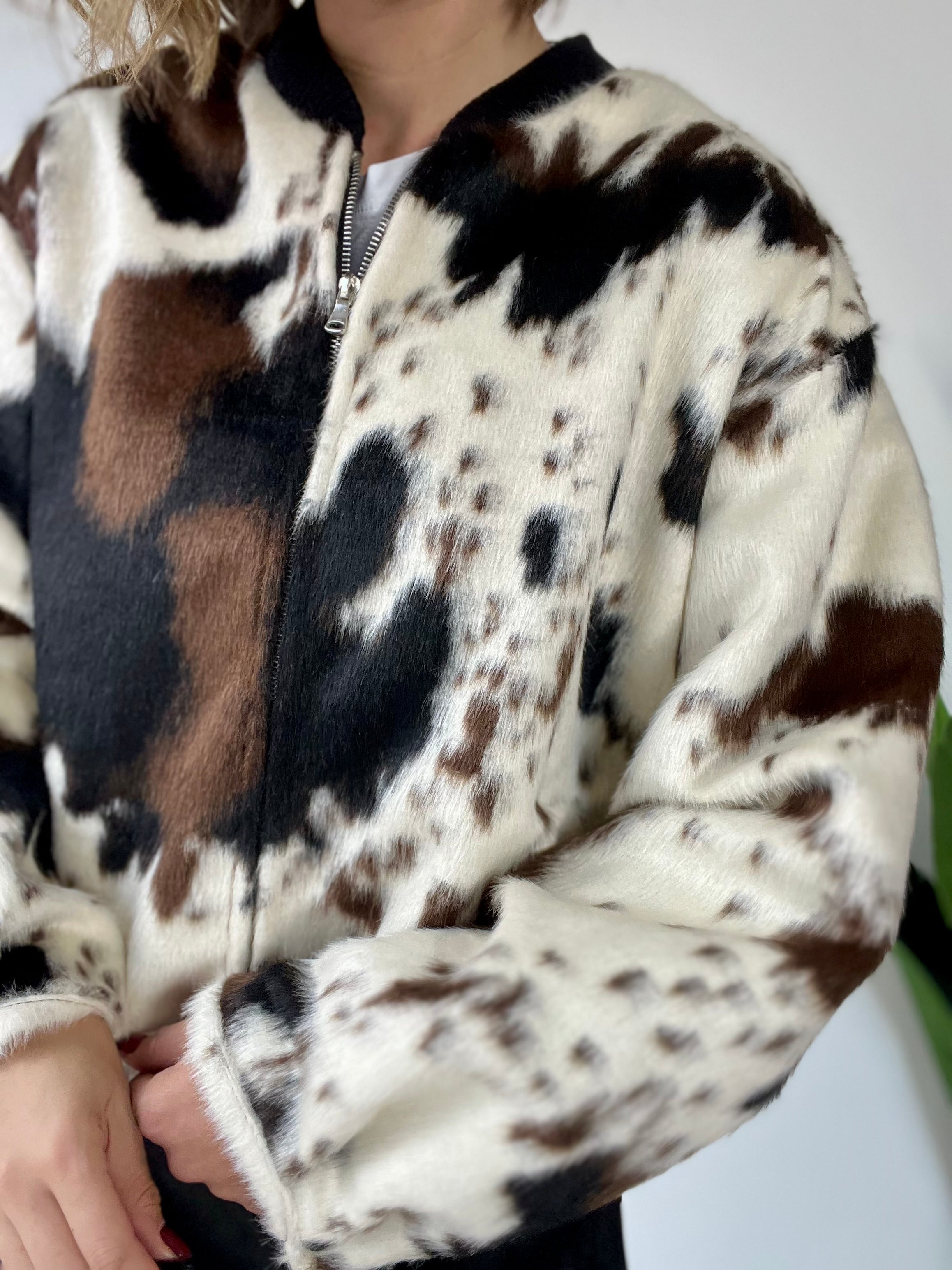 Bomber in ecopelliccia fantasia cow