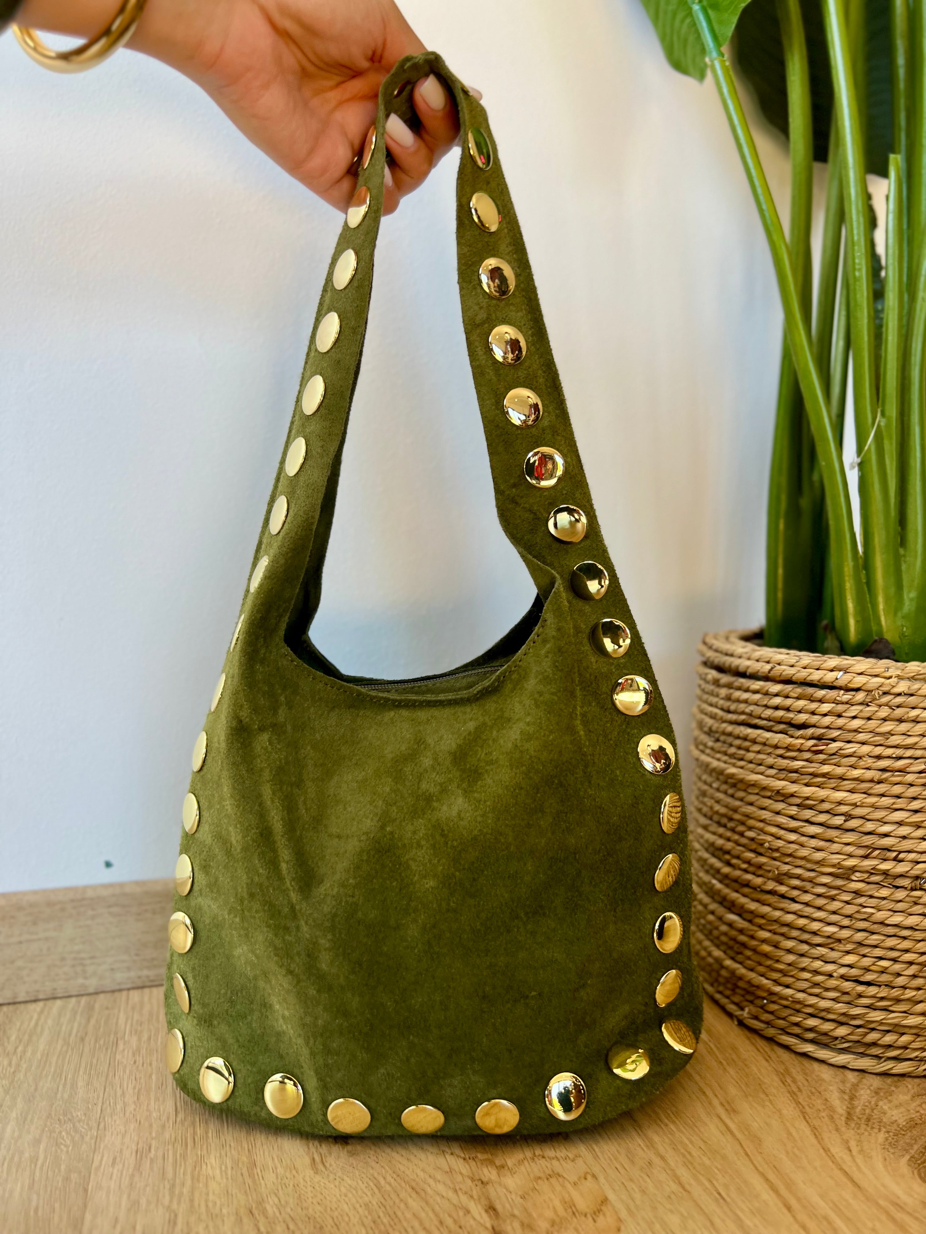 Secchiello con borchie in camoscio
