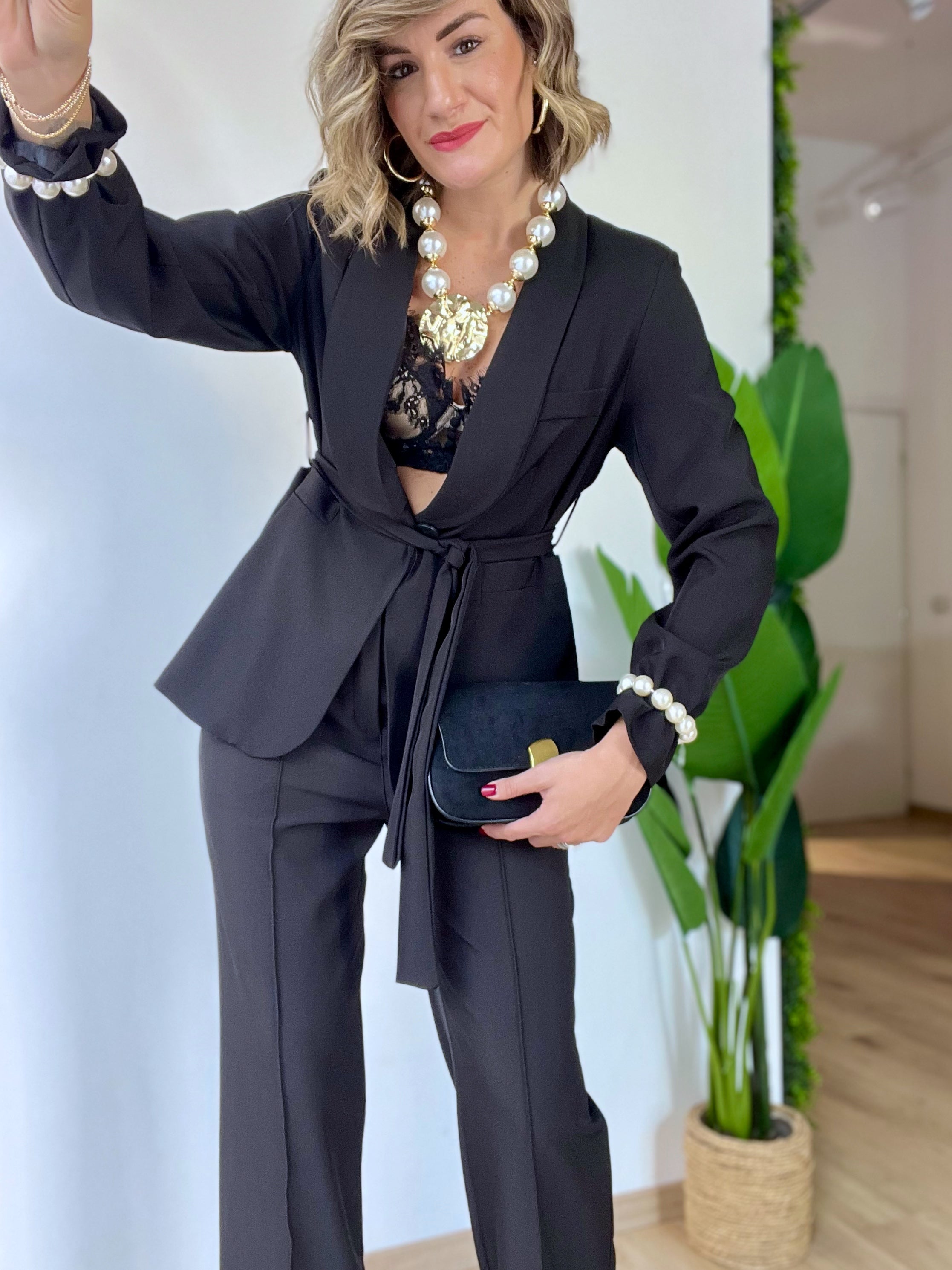 Collana con perle e ciondolo oro