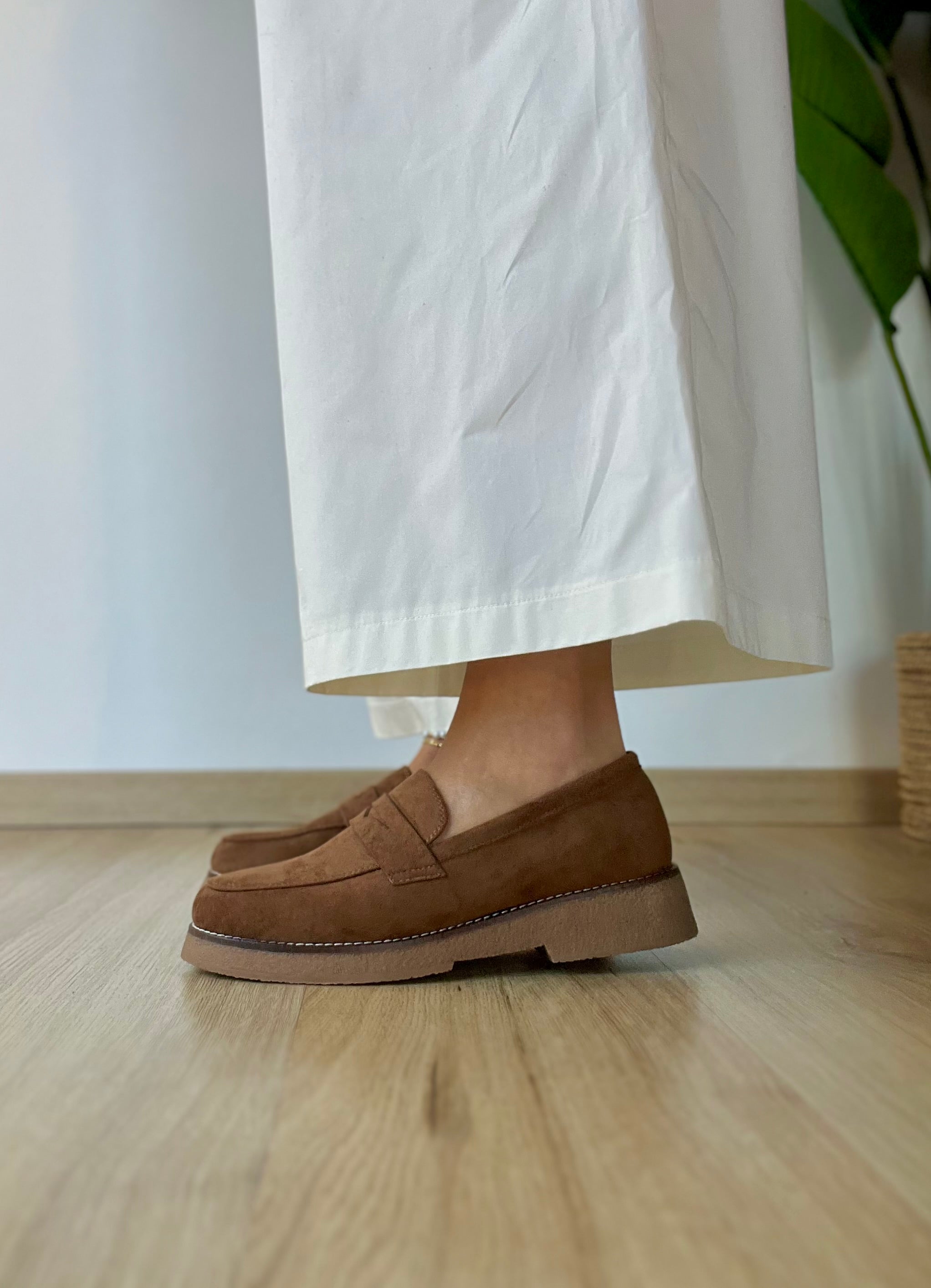 Mocassino scamosciato cammello