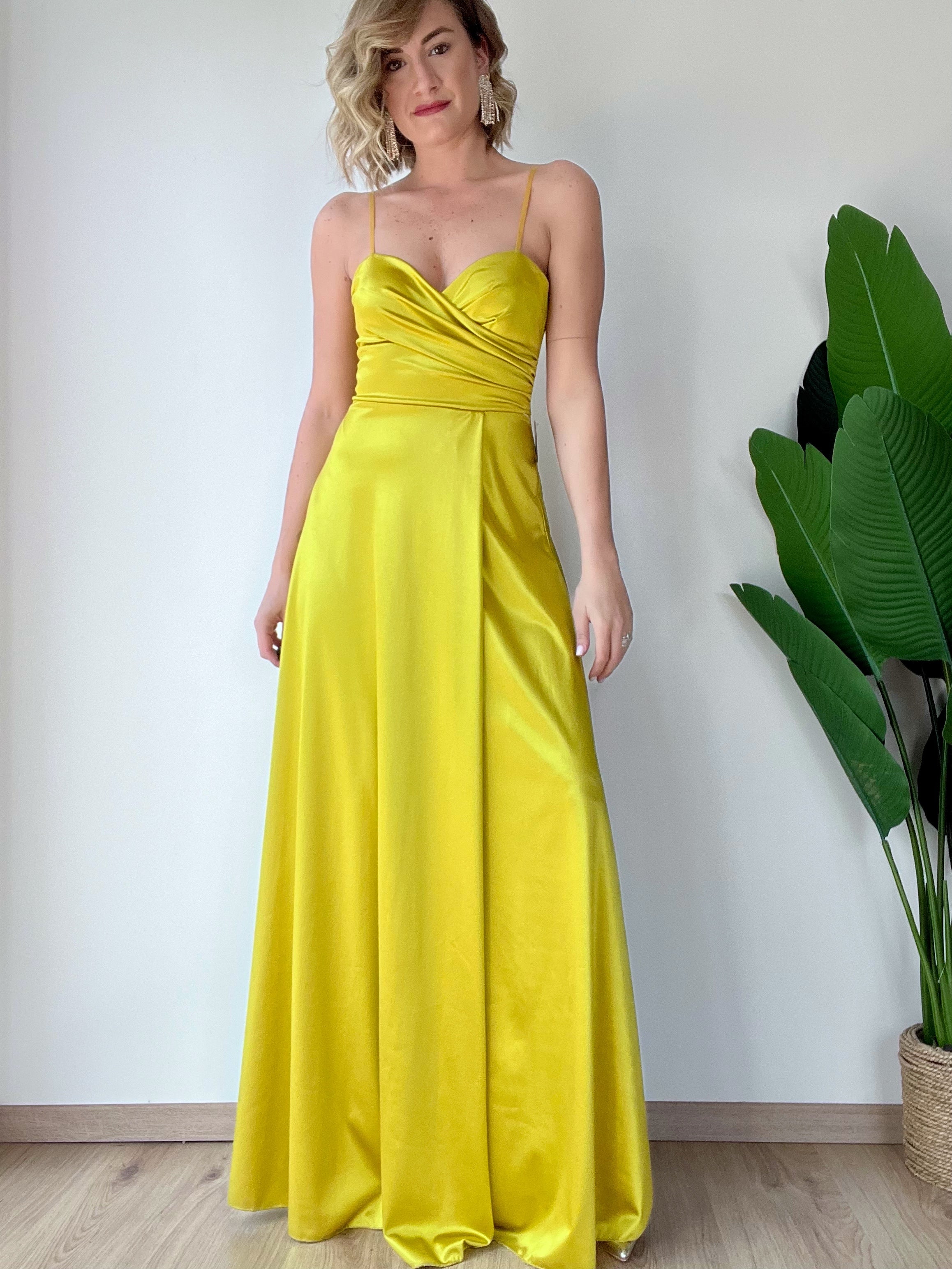 Vestito in tessuto lucido giallo
