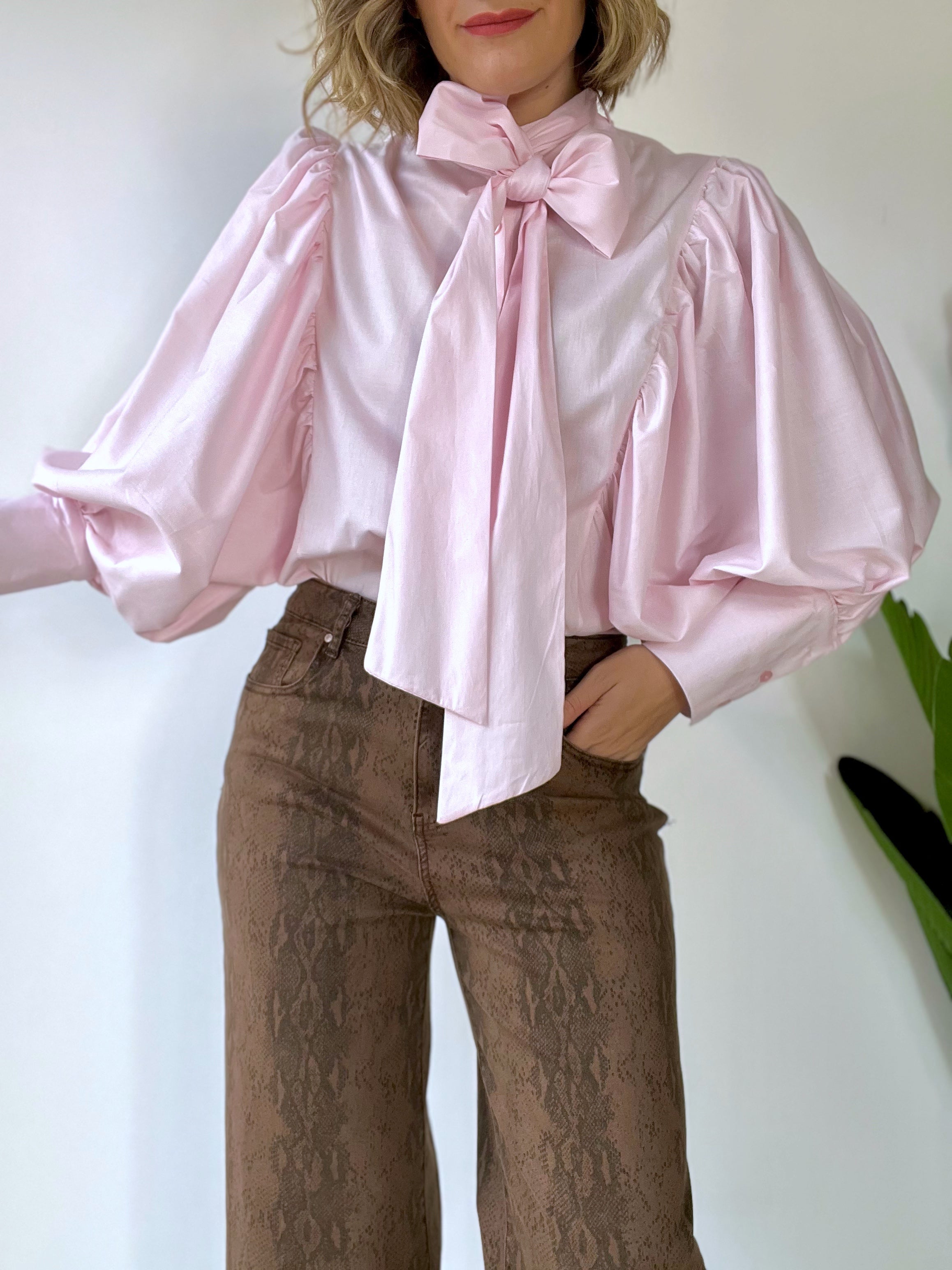 Camicia in cotone con maniche super a palloncino