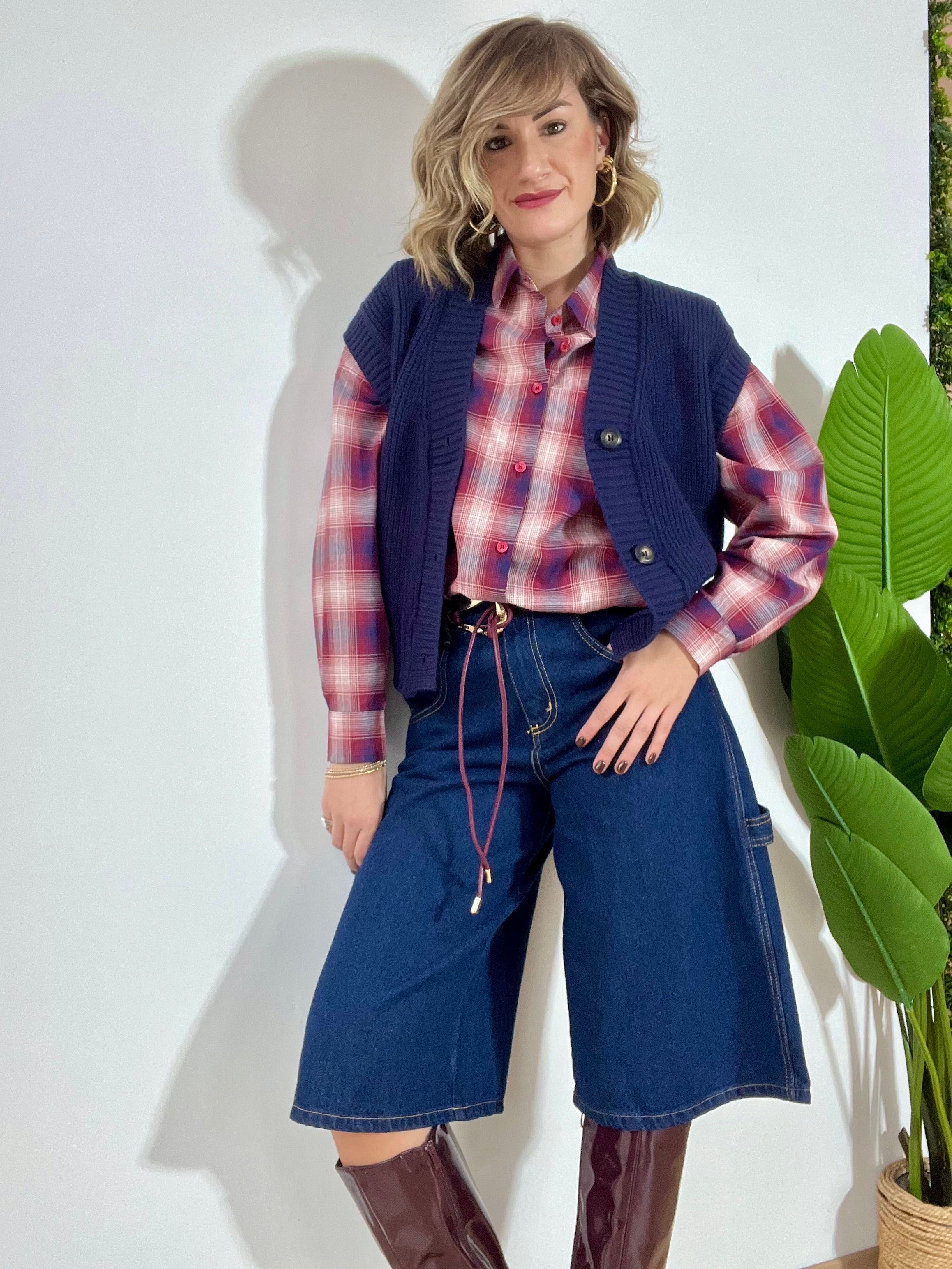 Camicia a quadri bordeaux e blu con spalline