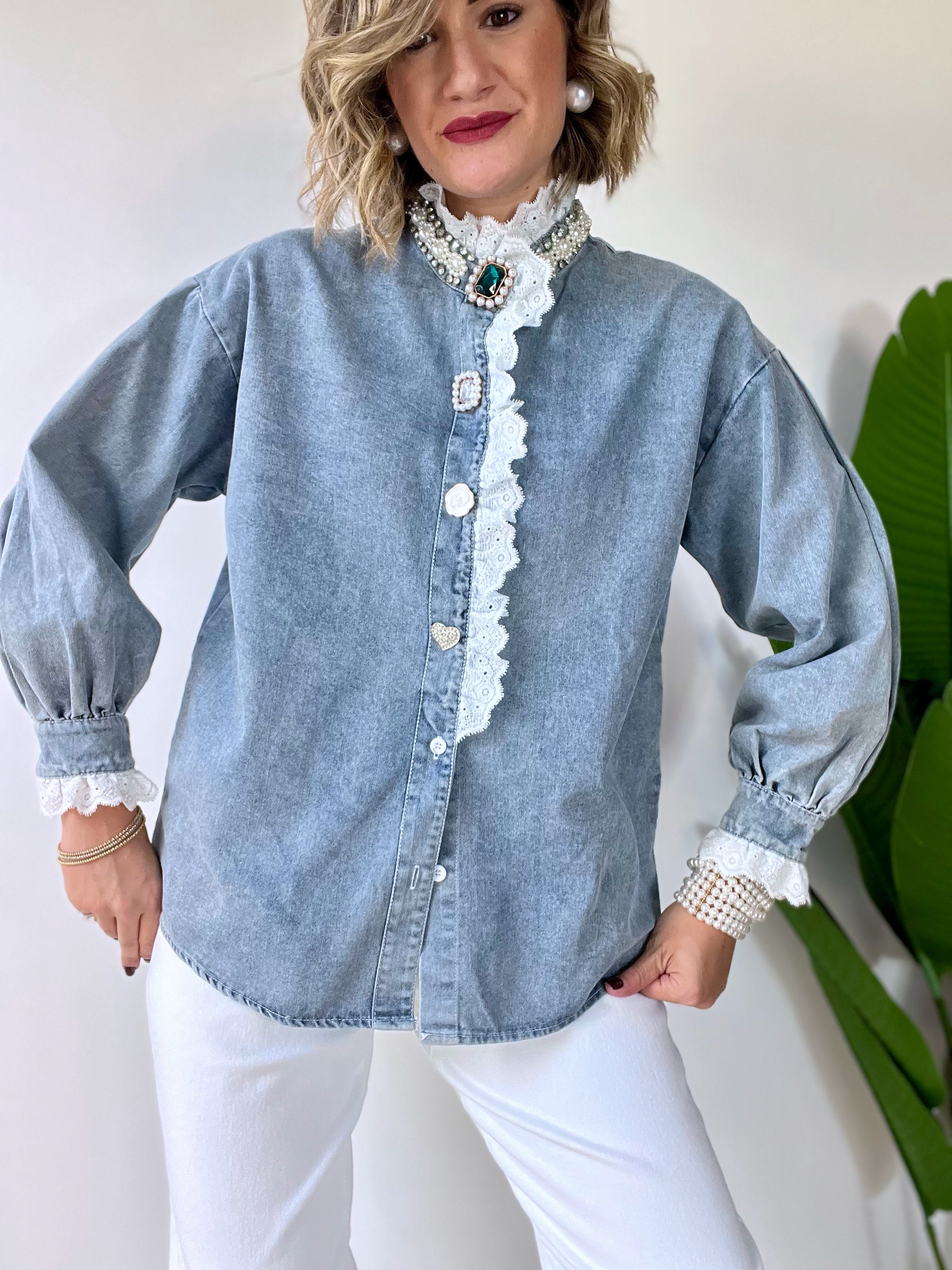Camicia denim oversize con profili in pizzo
