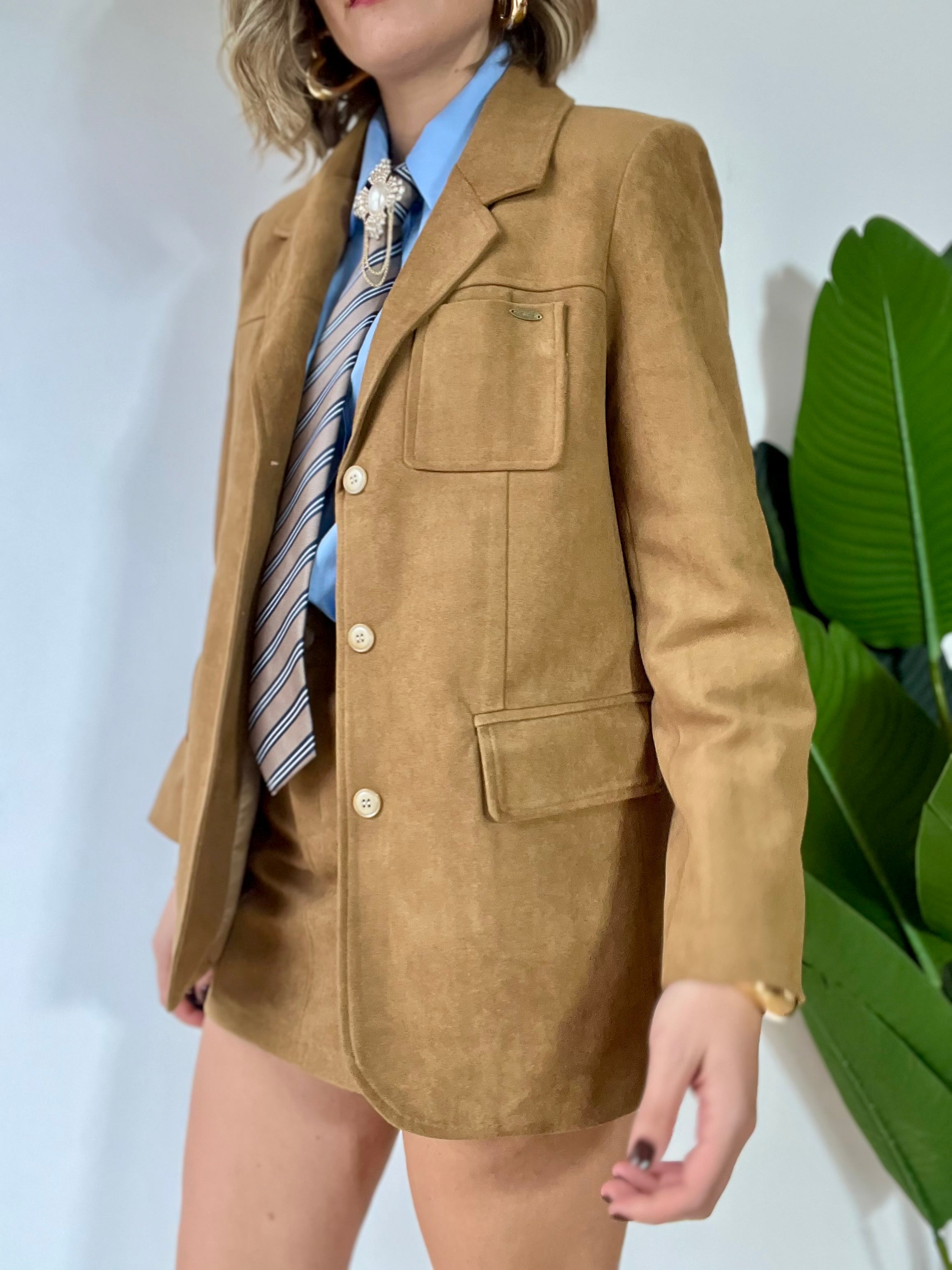 Coordinato in camoscio Blazer + minigonna CAMEL