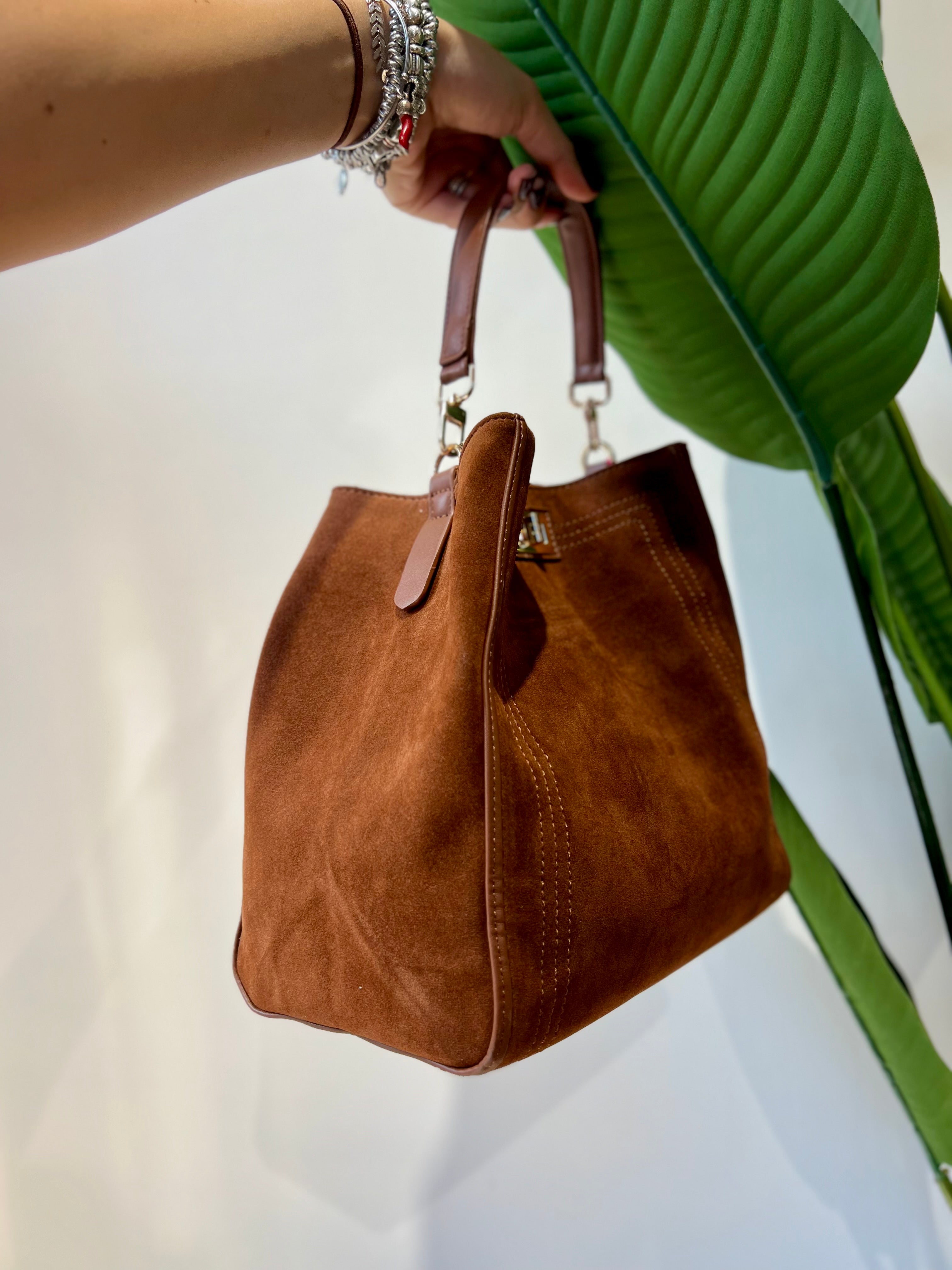 Borsa con manico scamosciata