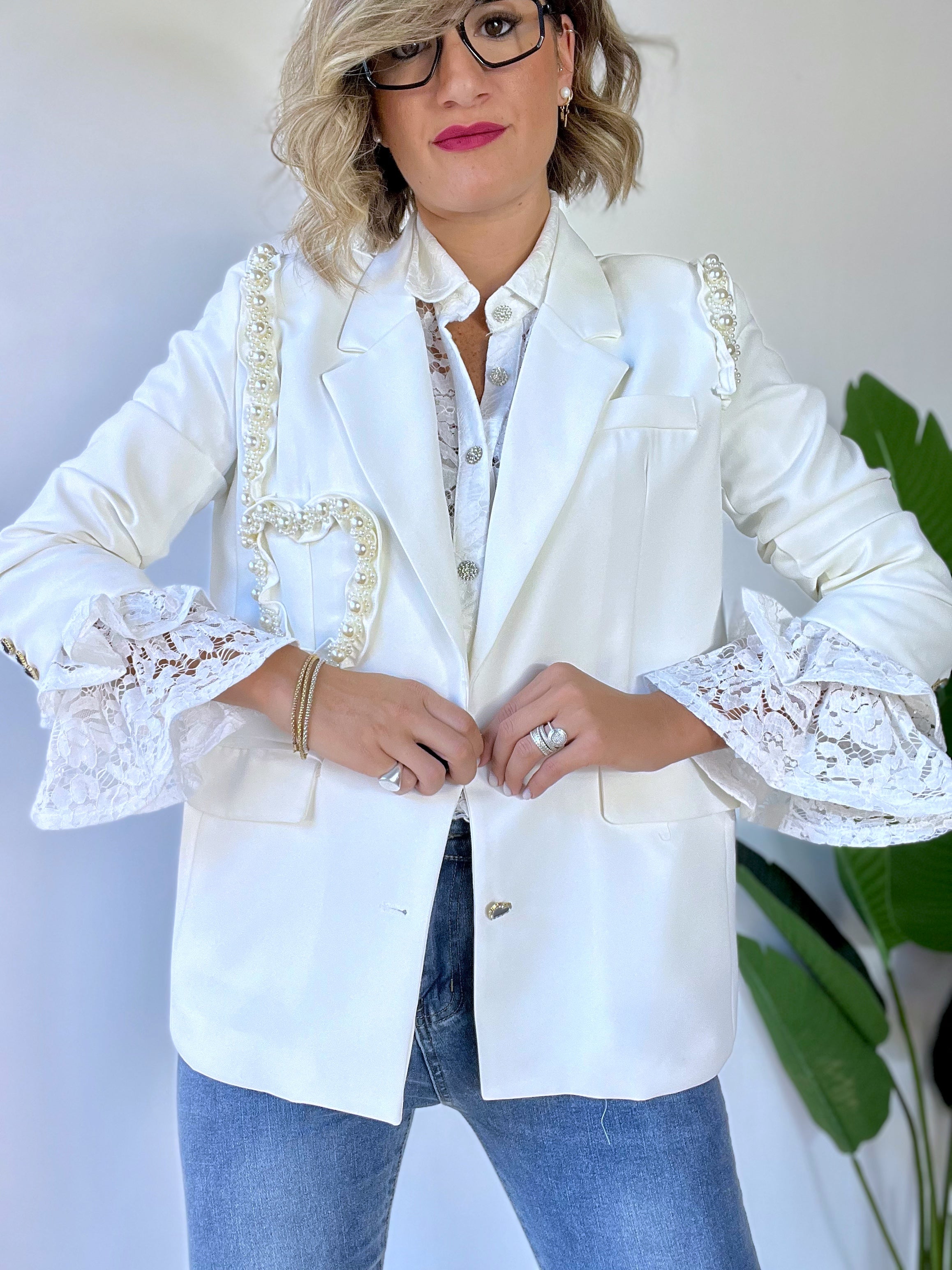 Blazer bianco con perle