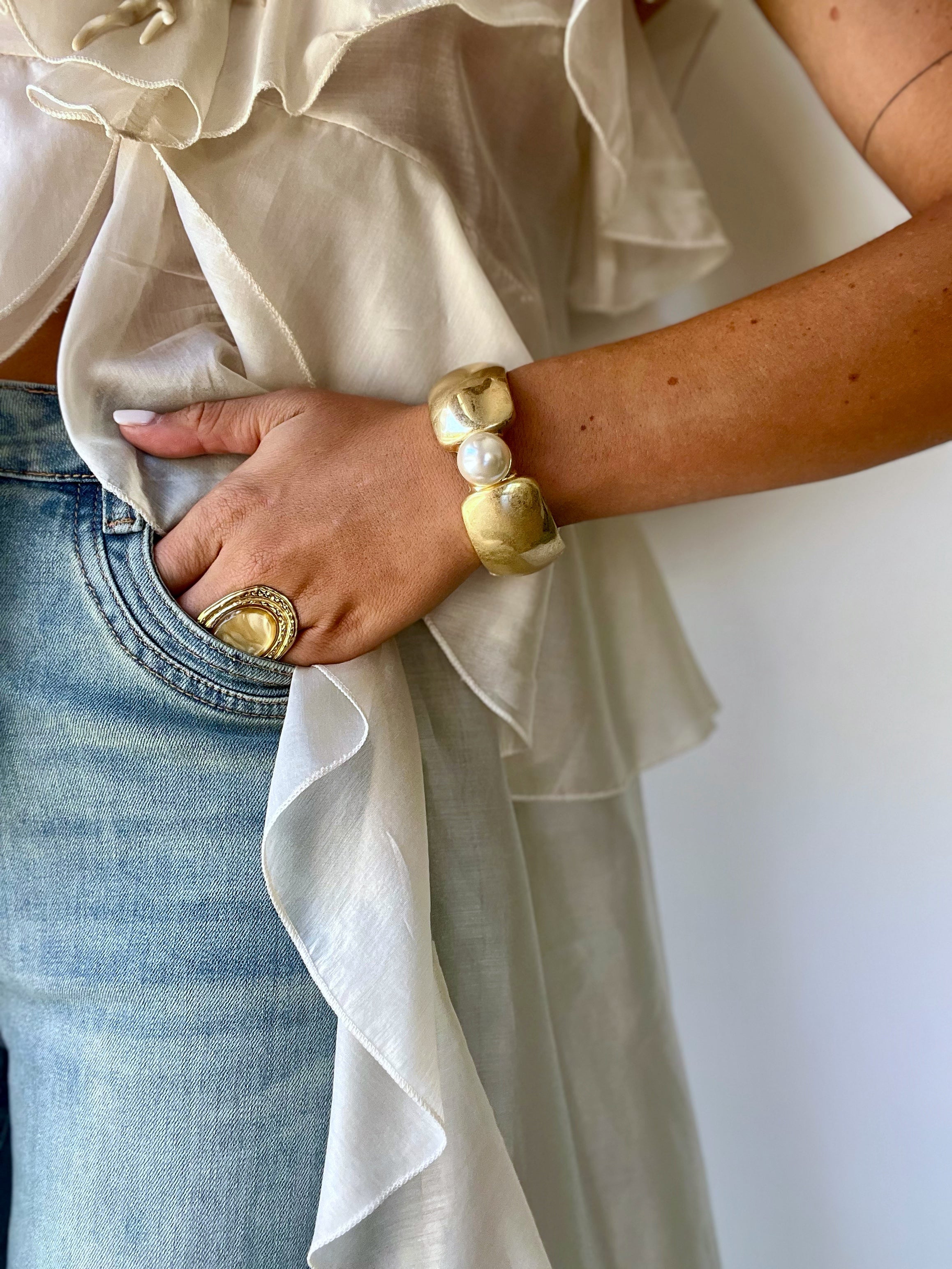 Bracciale rigido con perle