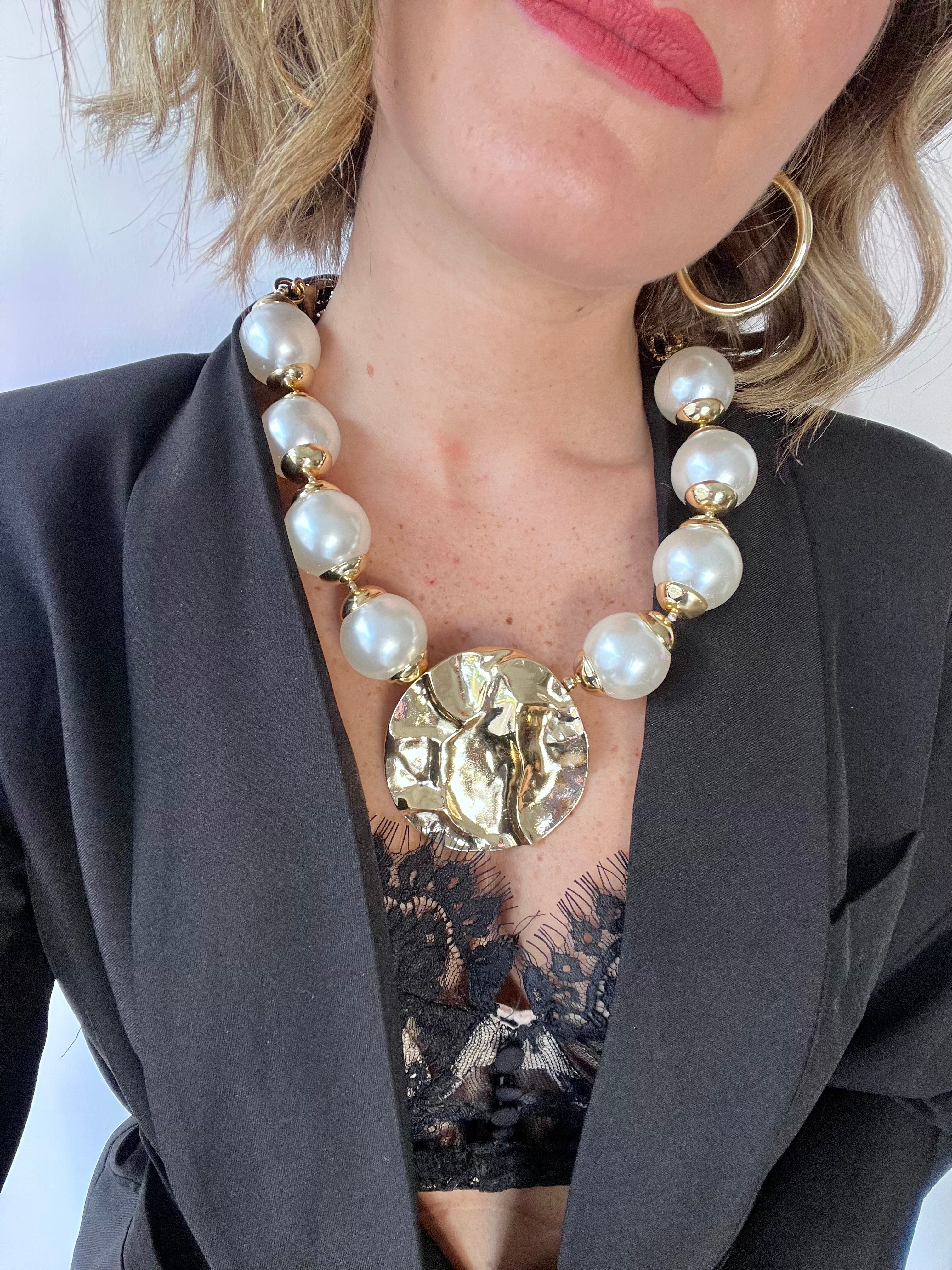 Collana con perle e ciondolo oro