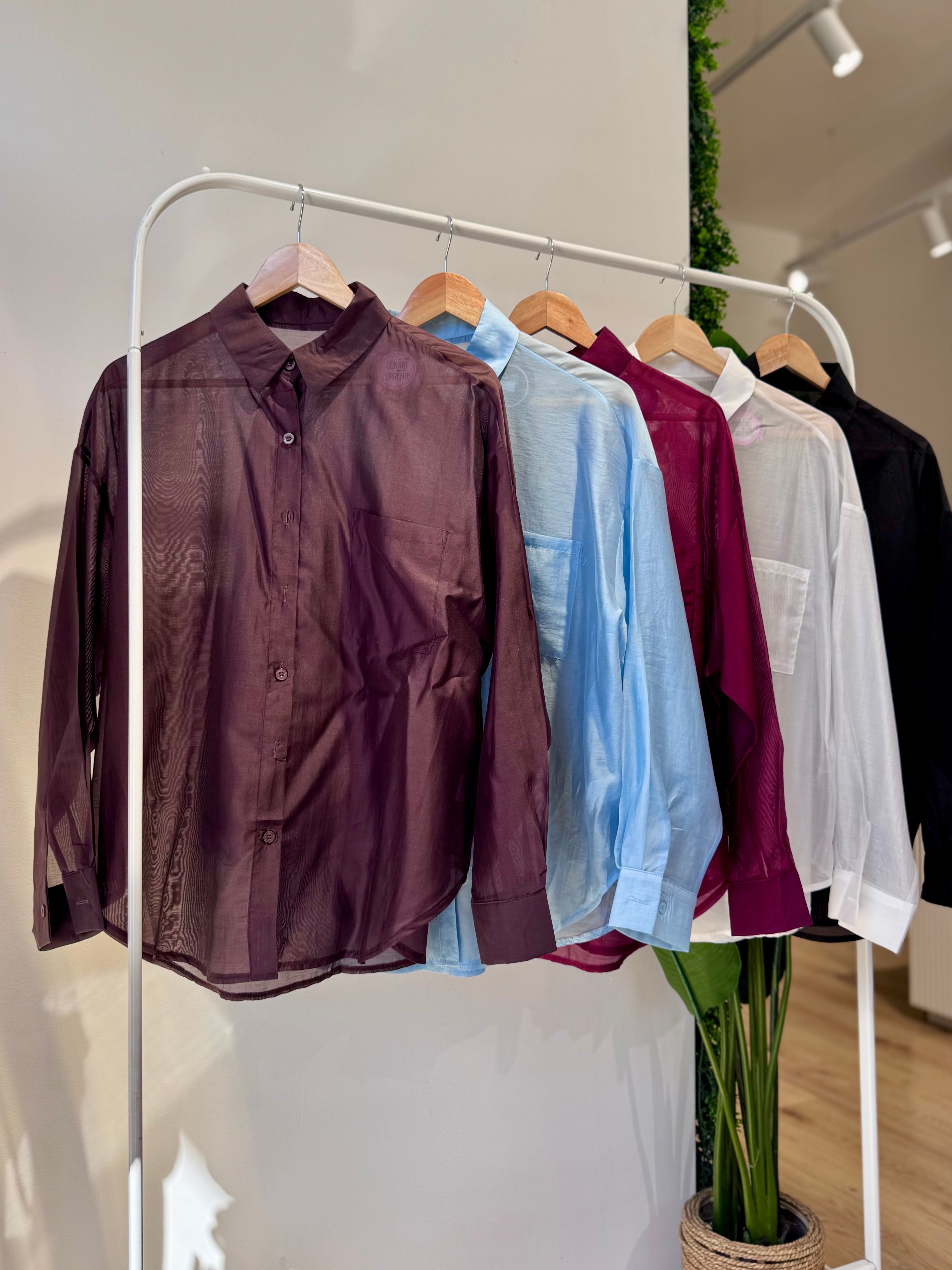 Camicia in velo semi-trasparente