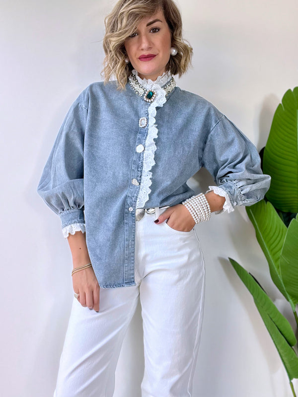 Camicia denim oversize con profili in pizzo