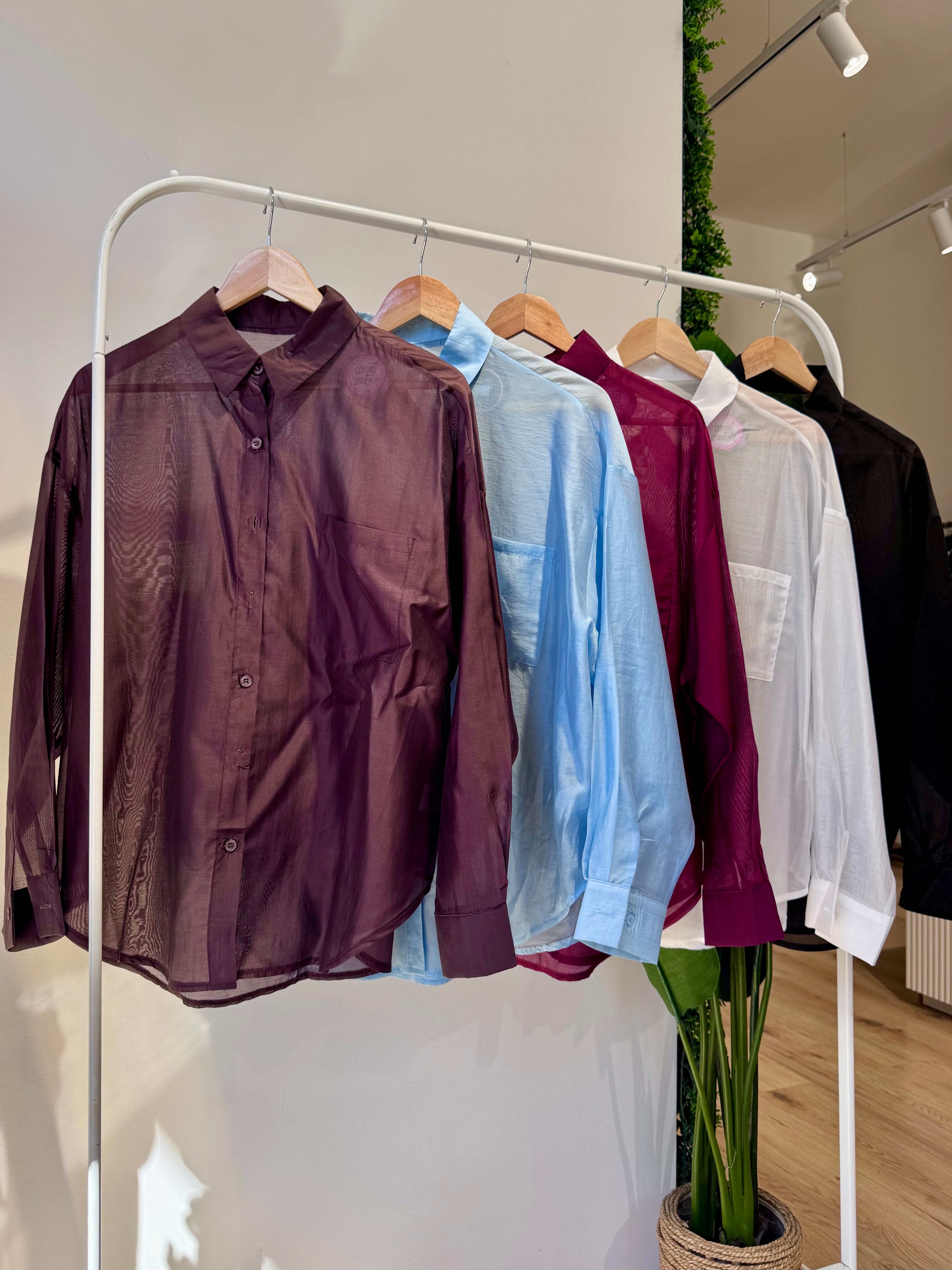 Camicia in velo semi-trasparente