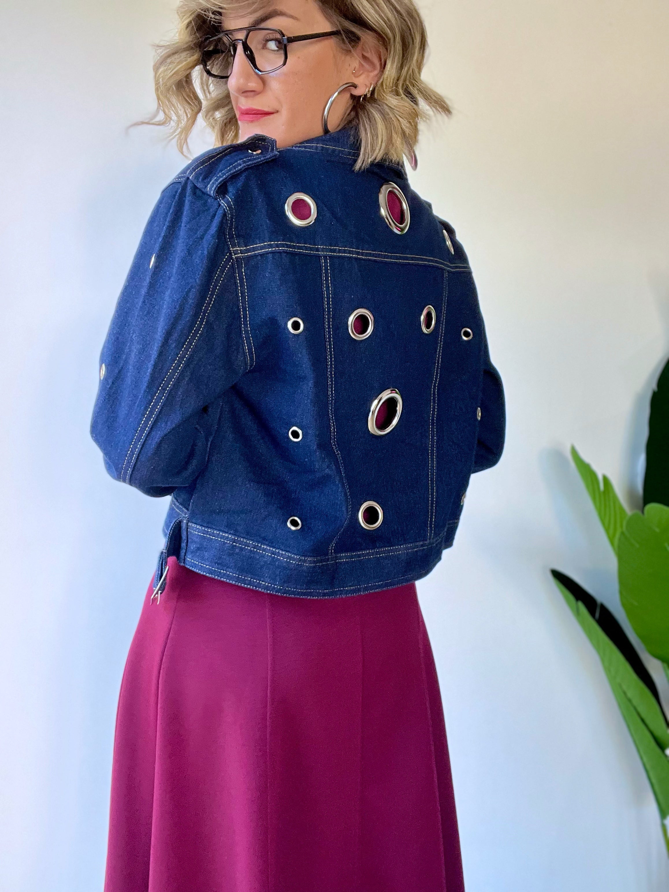 Giubbotto di jeans mod chiodo con occhielli