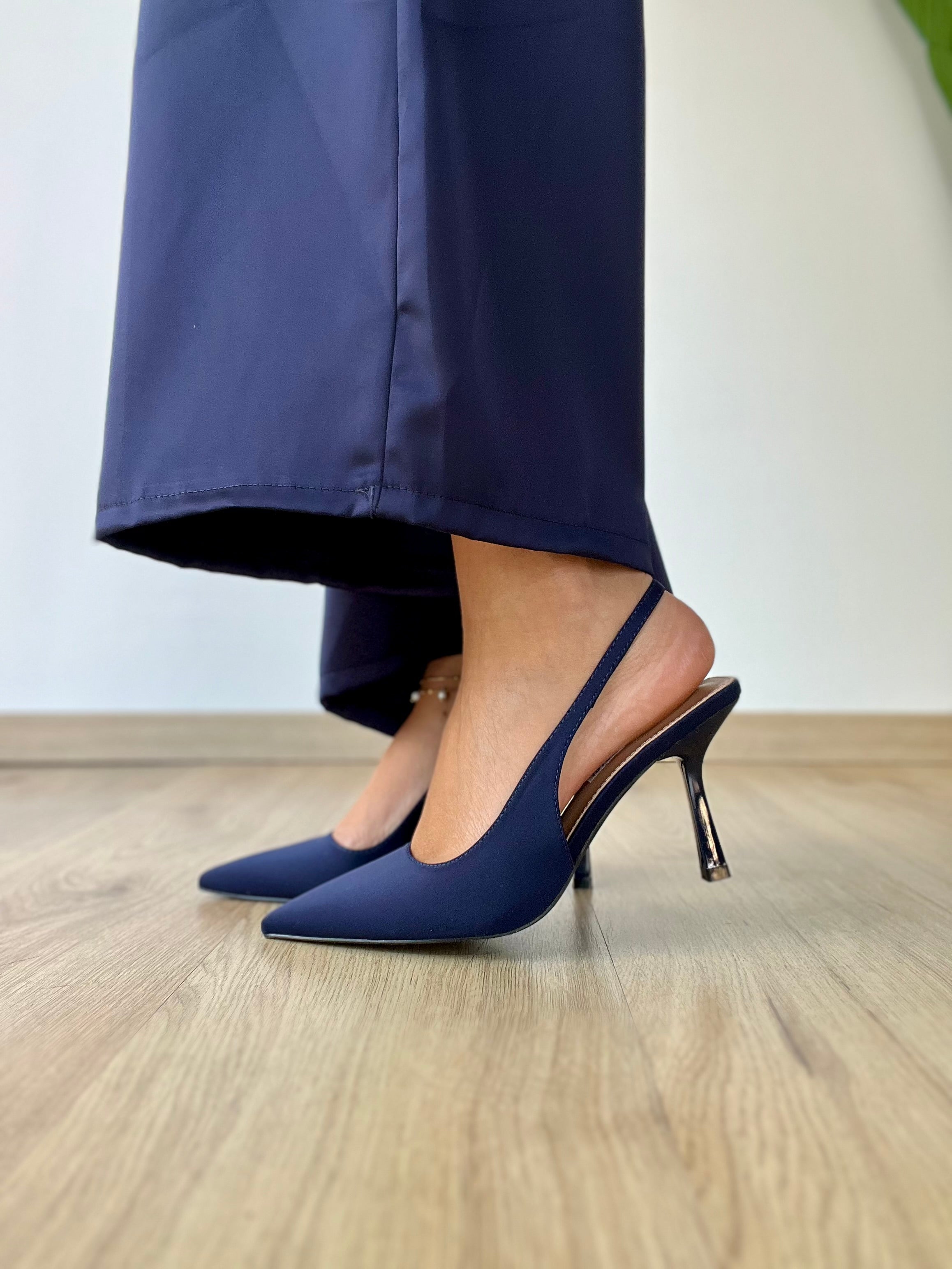 Décolleté in tessuto blu notte