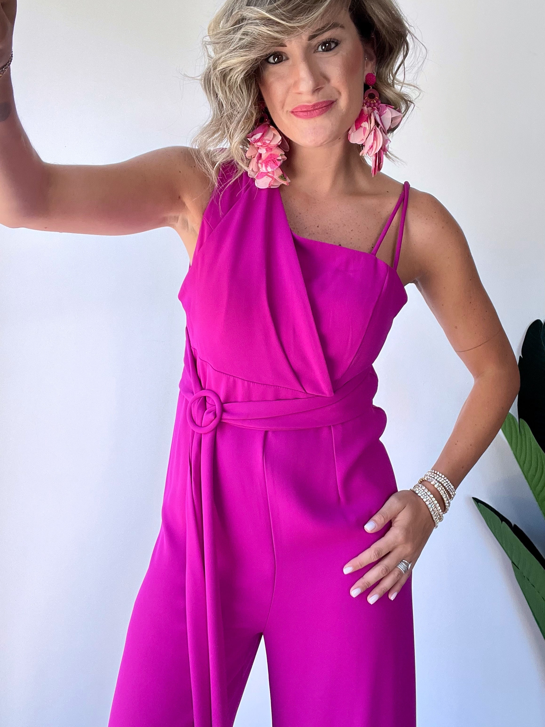 Tutone monospalla fucsia con cintura