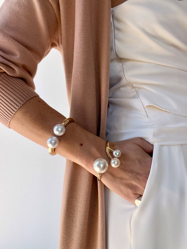 Bracciale rigido con perle