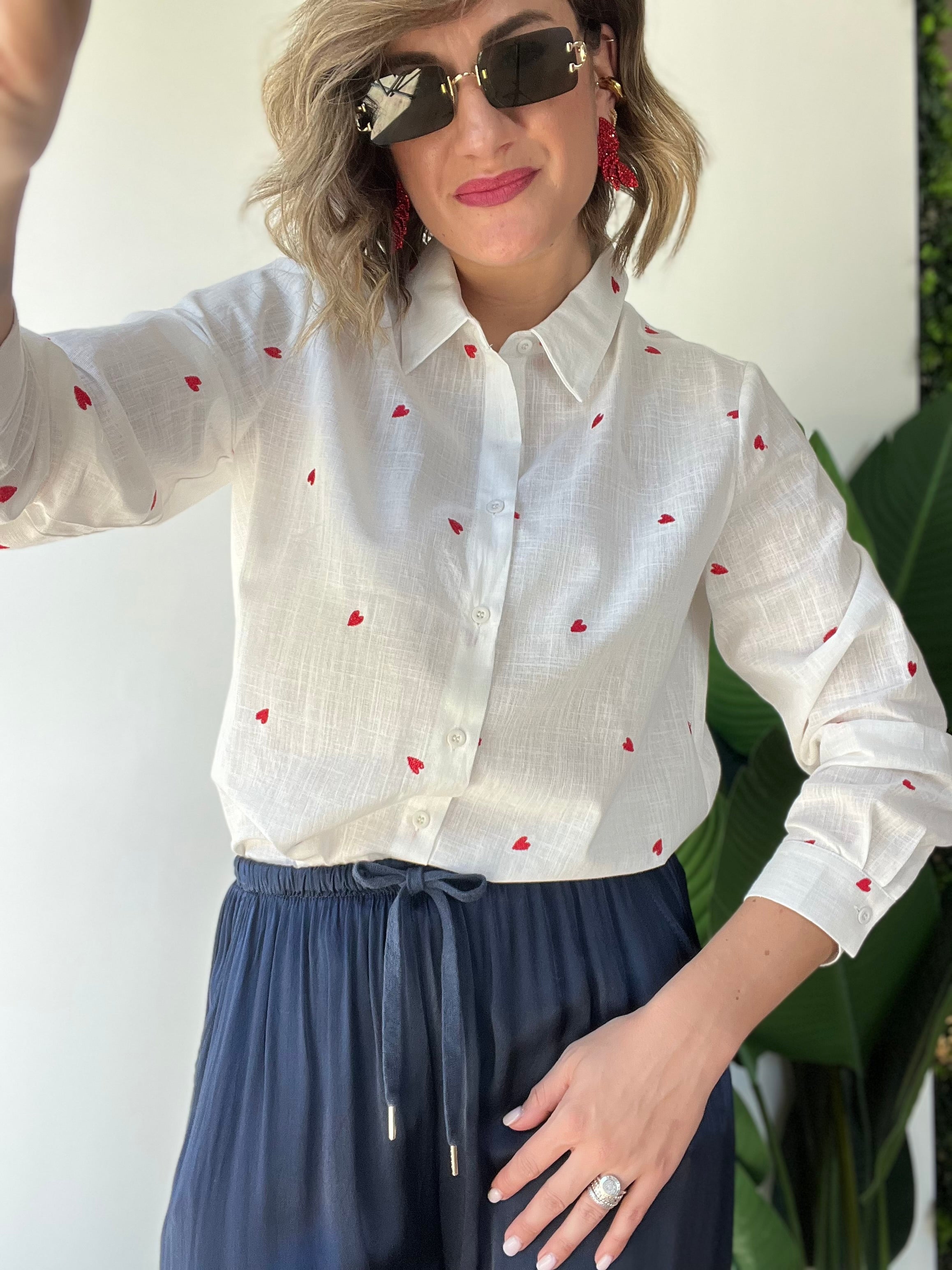 Camicia in cotone con cuoricini