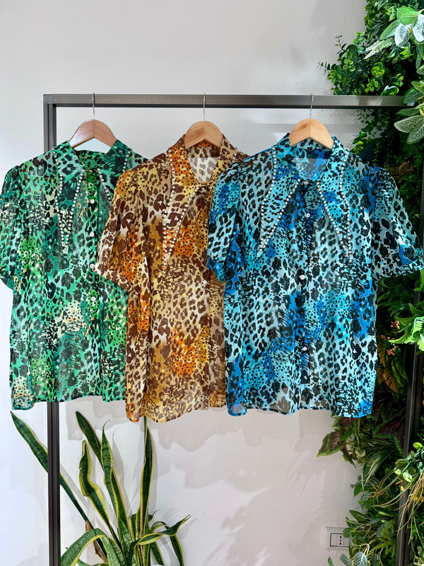 Camicia animalier con strass