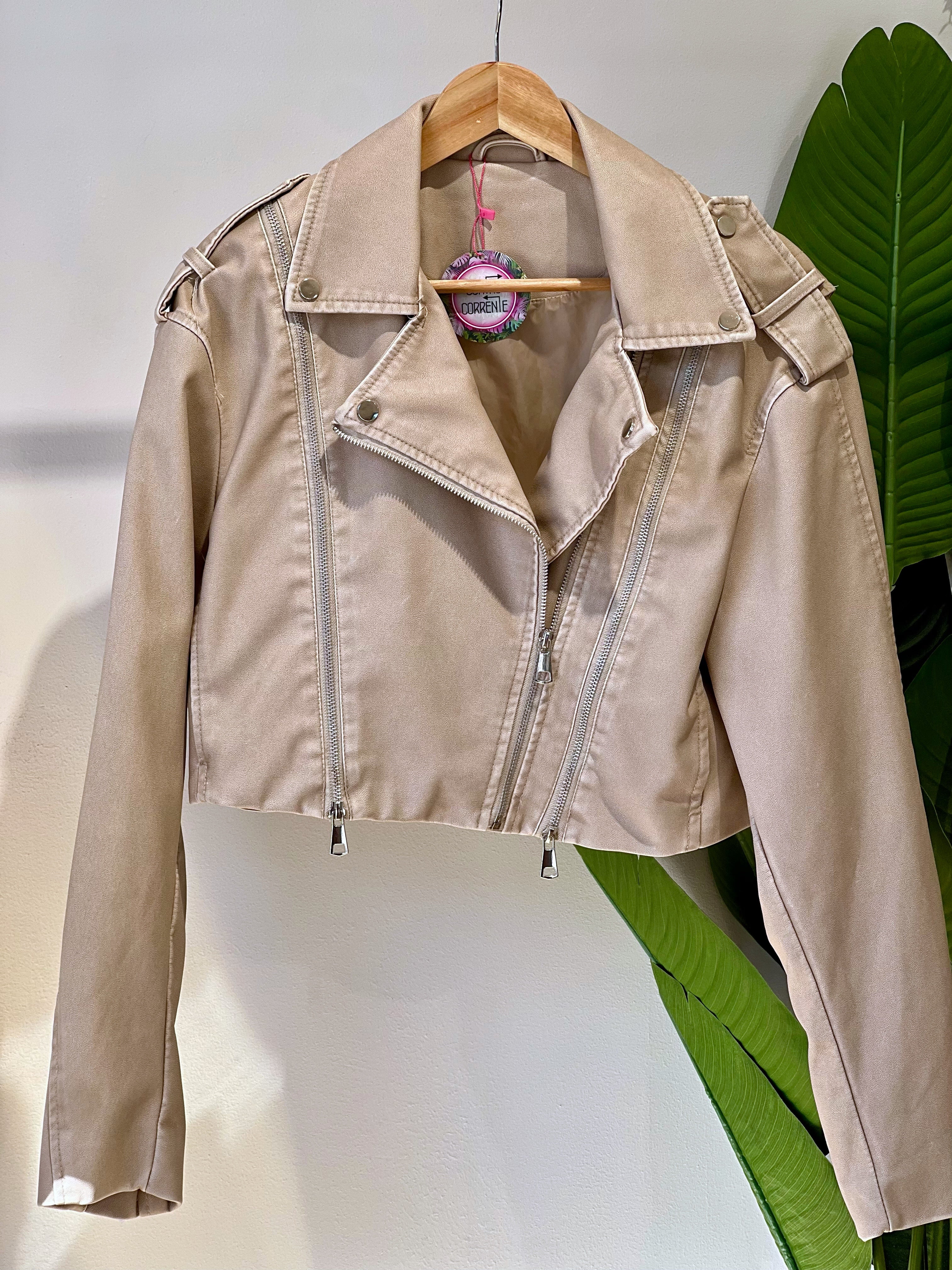 Chiodo beige corto