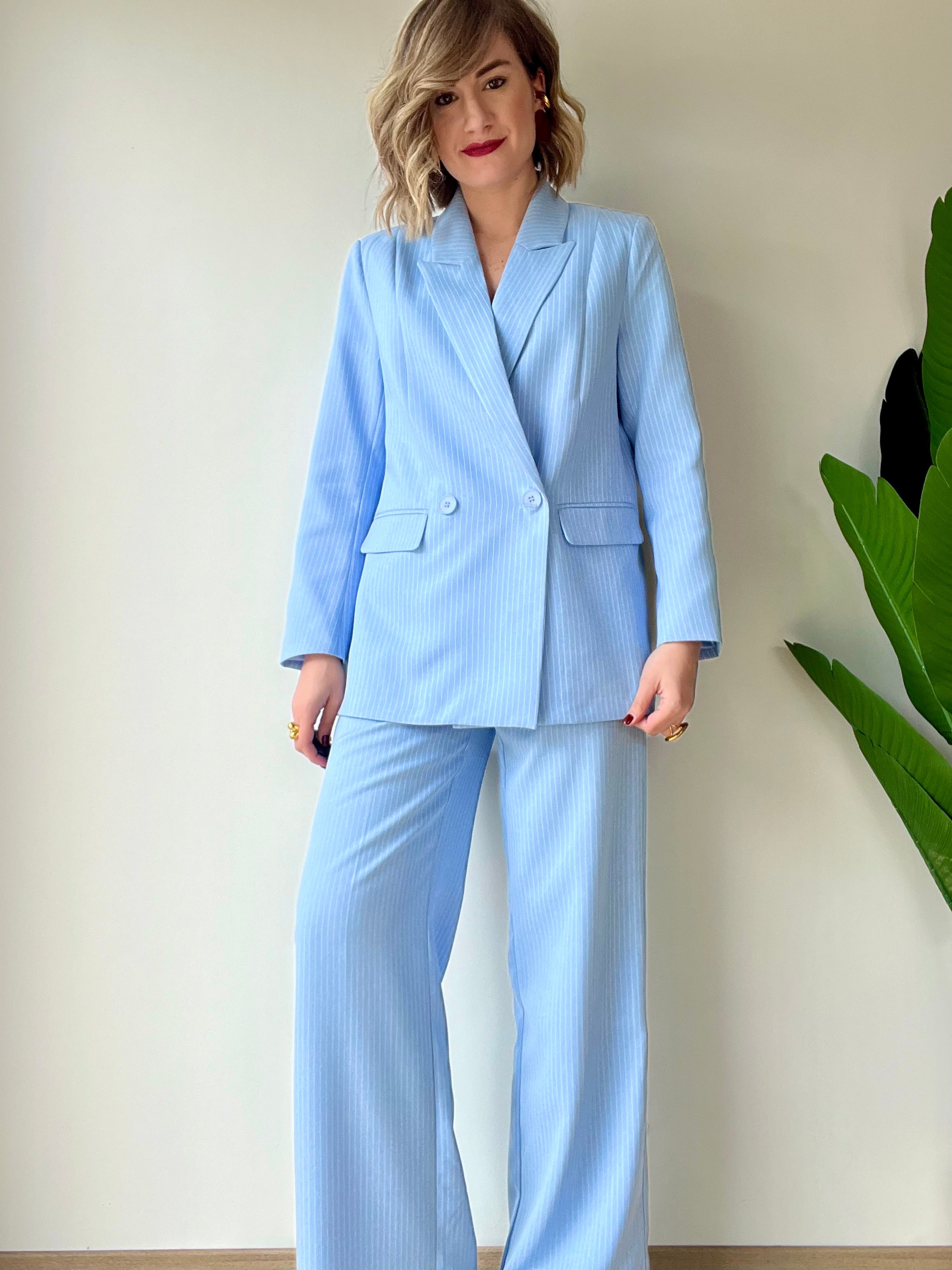 Tailleur gessato celeste doppiopetto