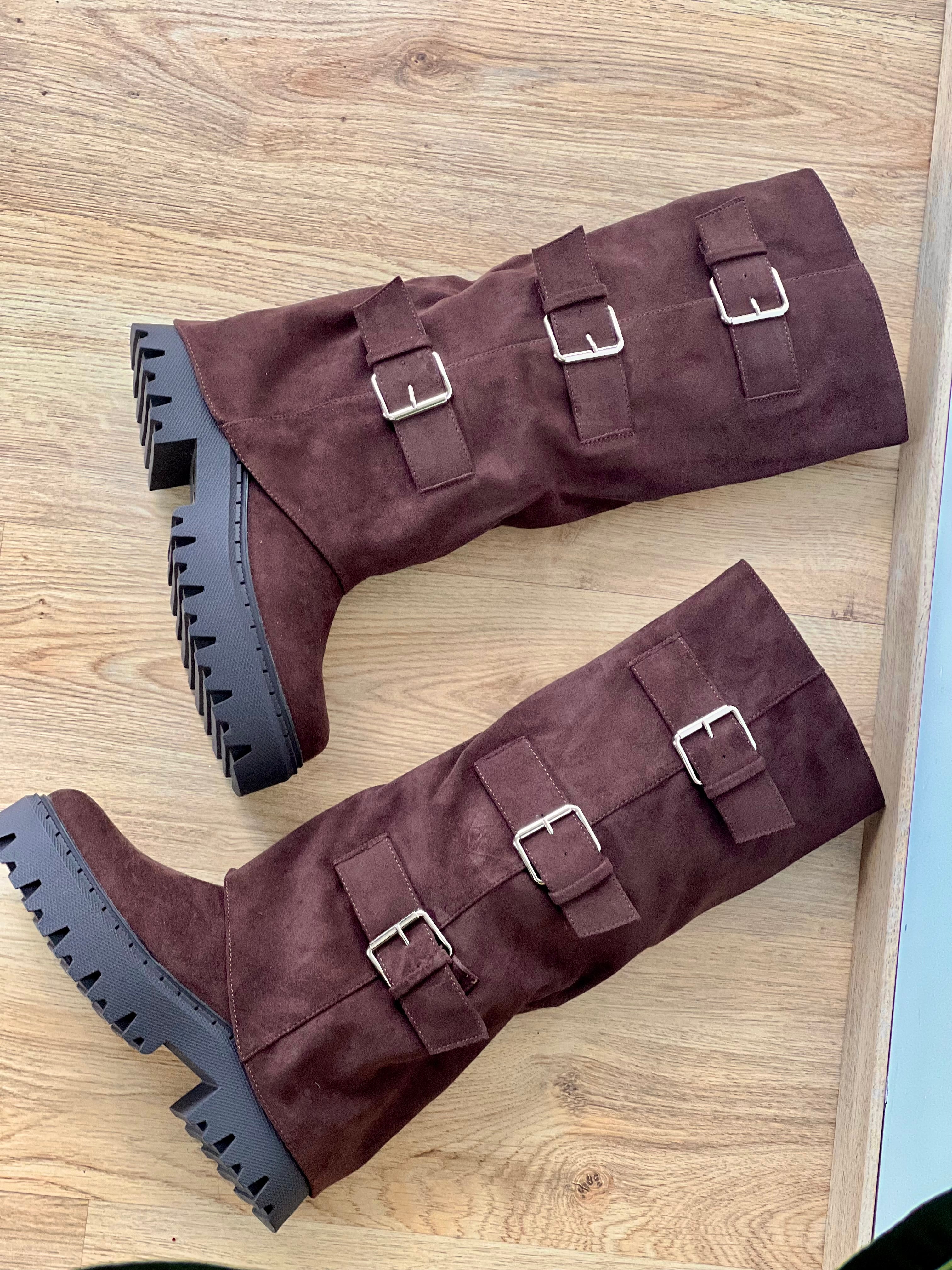 Biker con fibbie in camoscio marrone