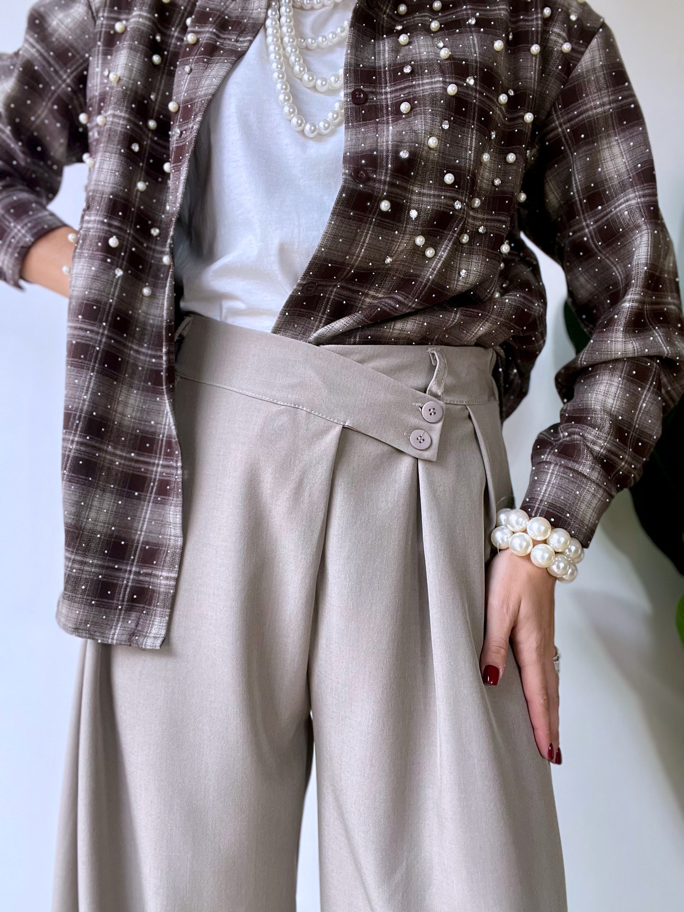 Panta palazzo con chiusura assimetrica grigio