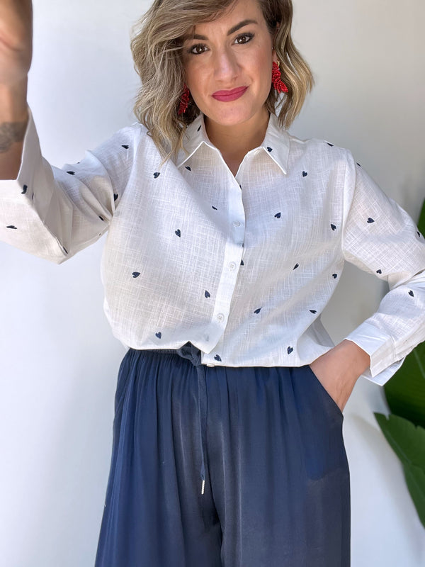 Camicia in cotone con cuoricini