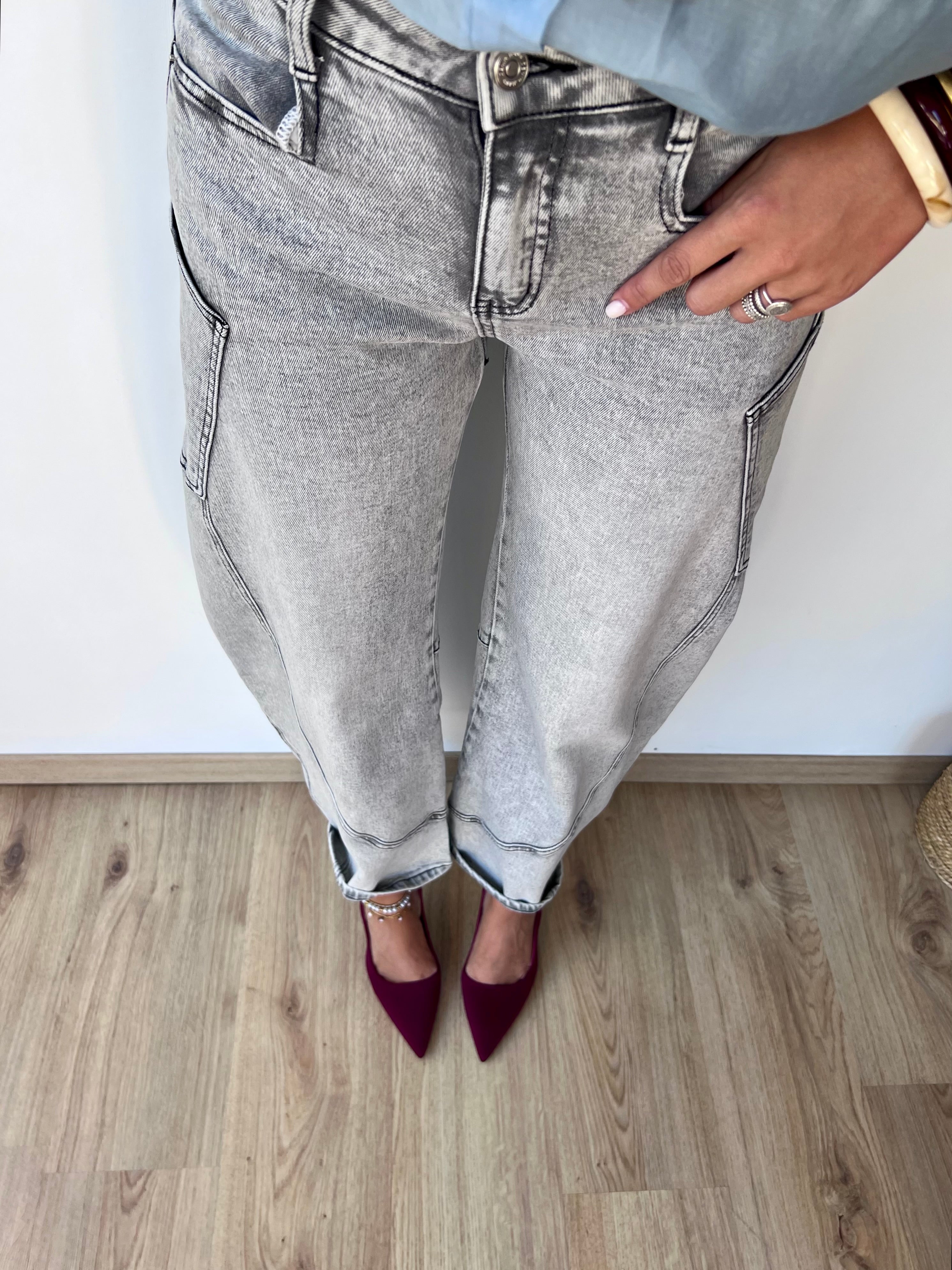 Jeans balloon cargo grigio chiaro