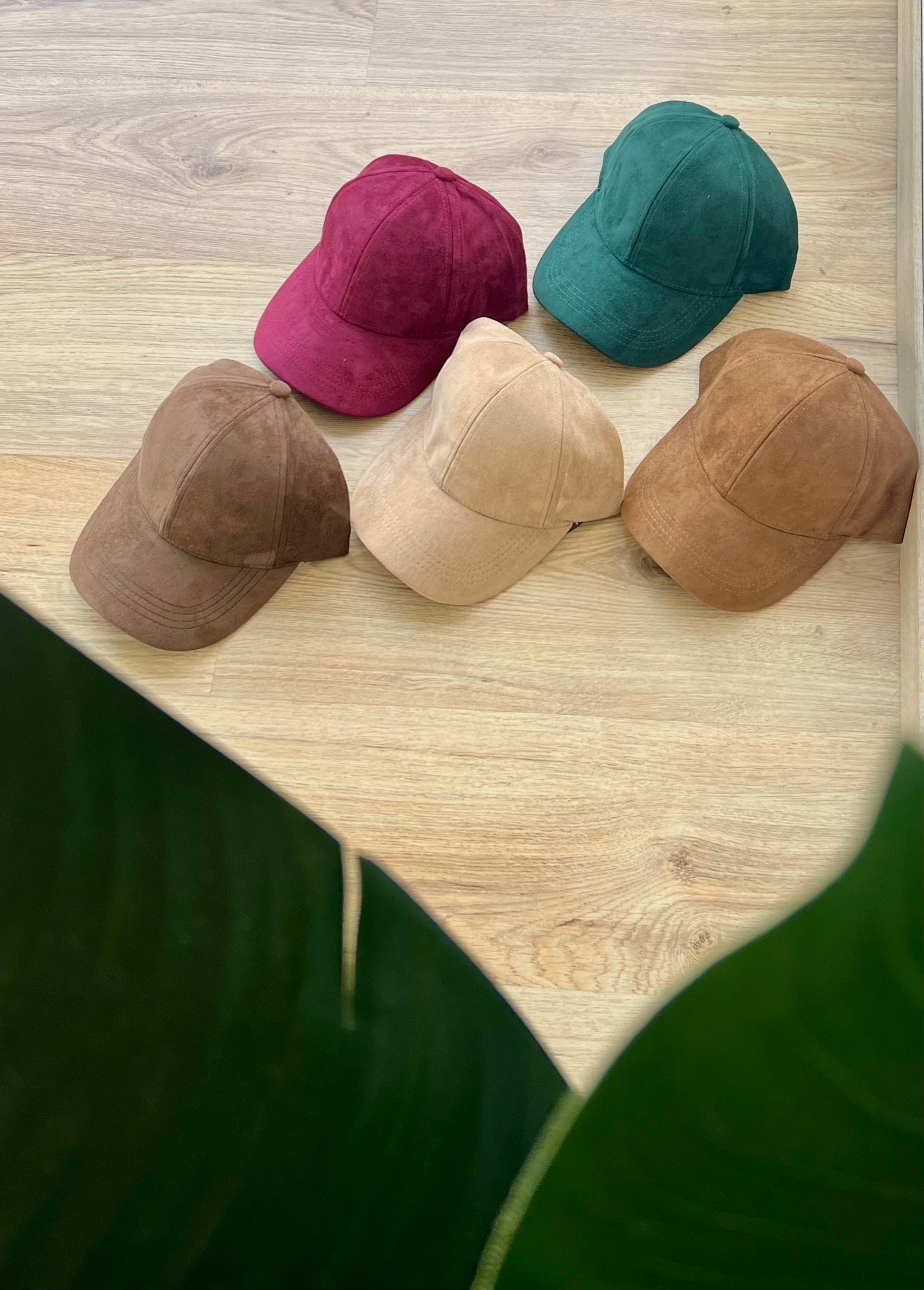 Cappello da baseball in camoscio