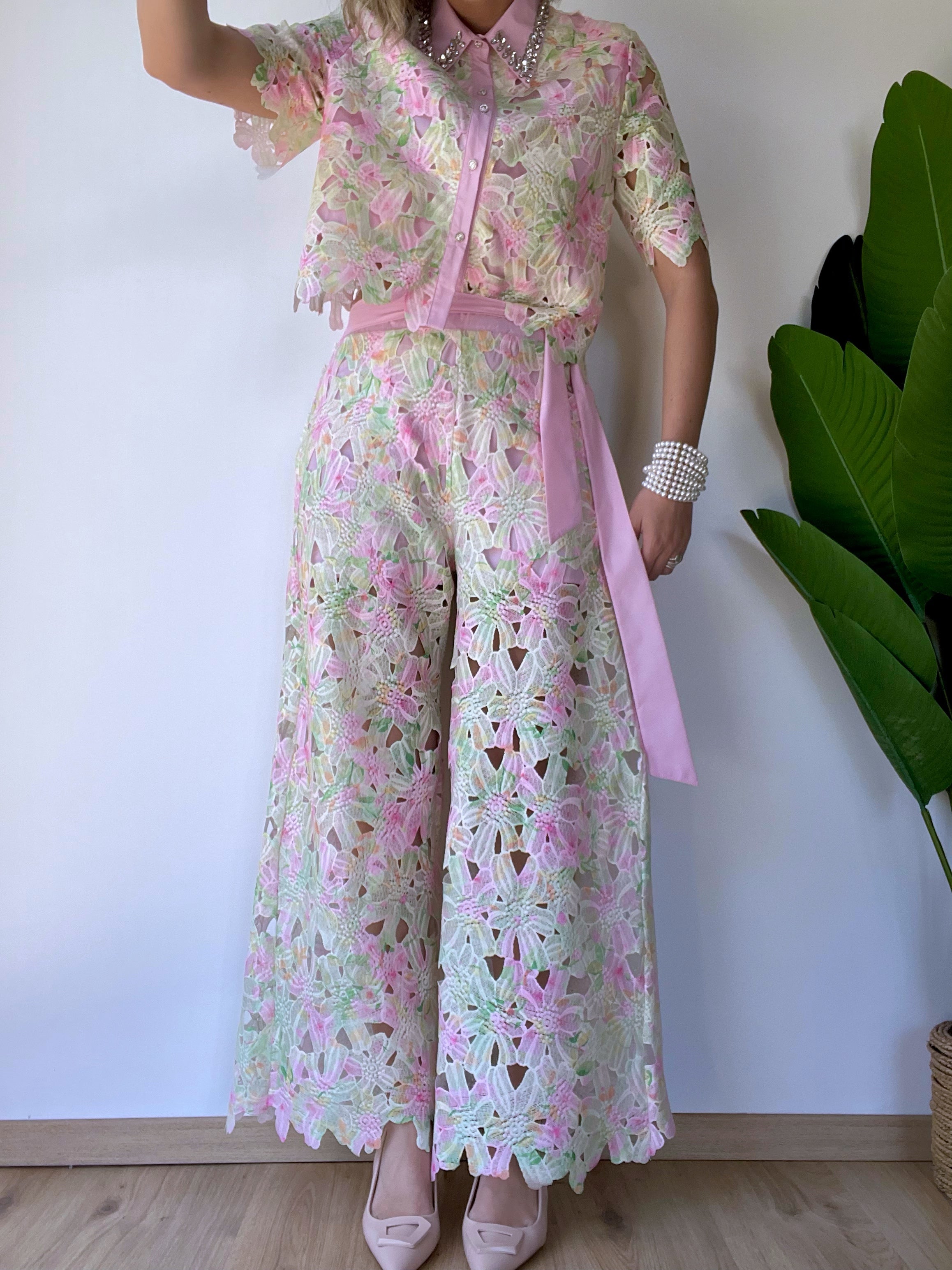 Coordinato in pizzo rosa
