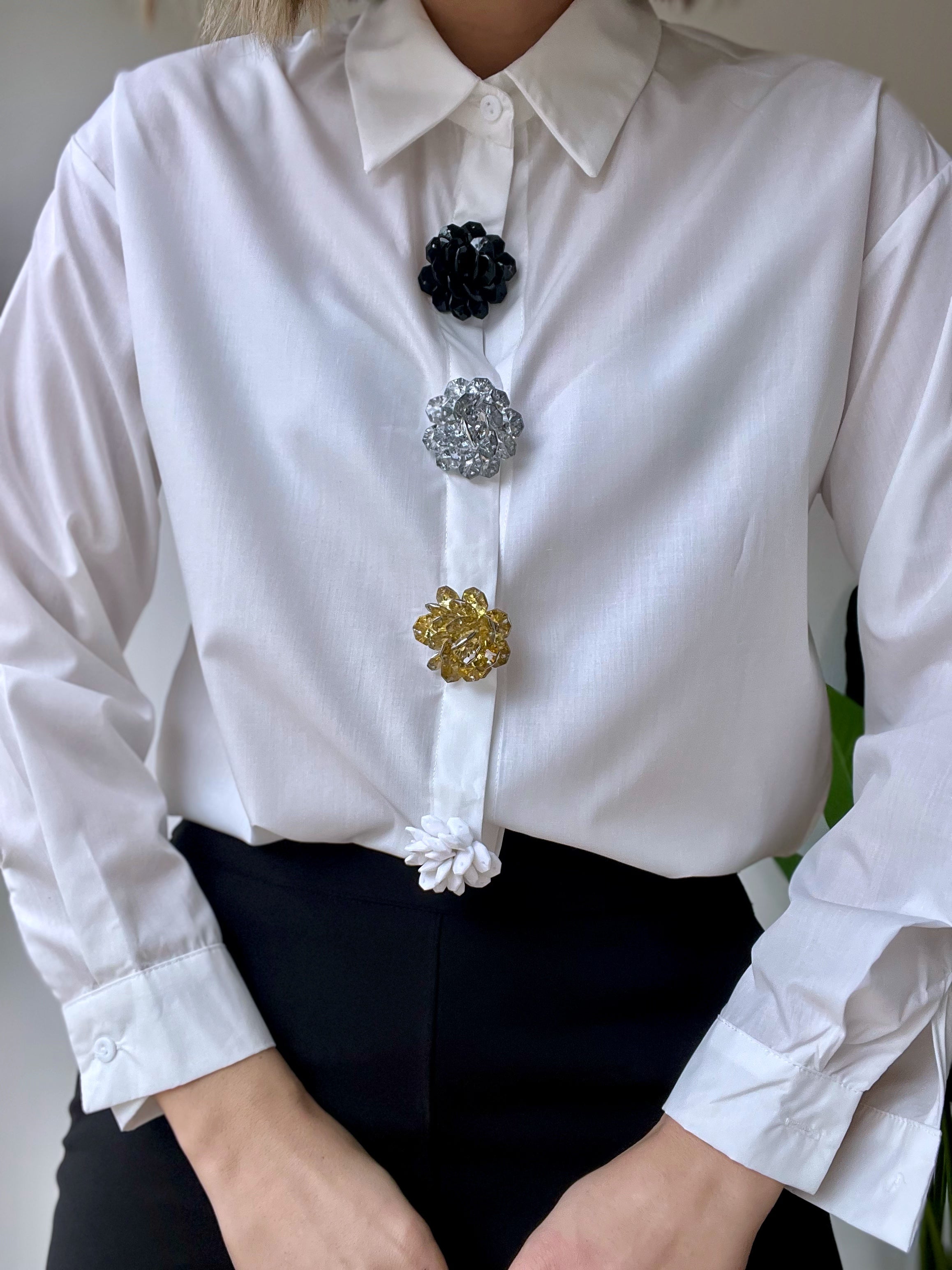 Camicia in cotone con bottoni gioiello