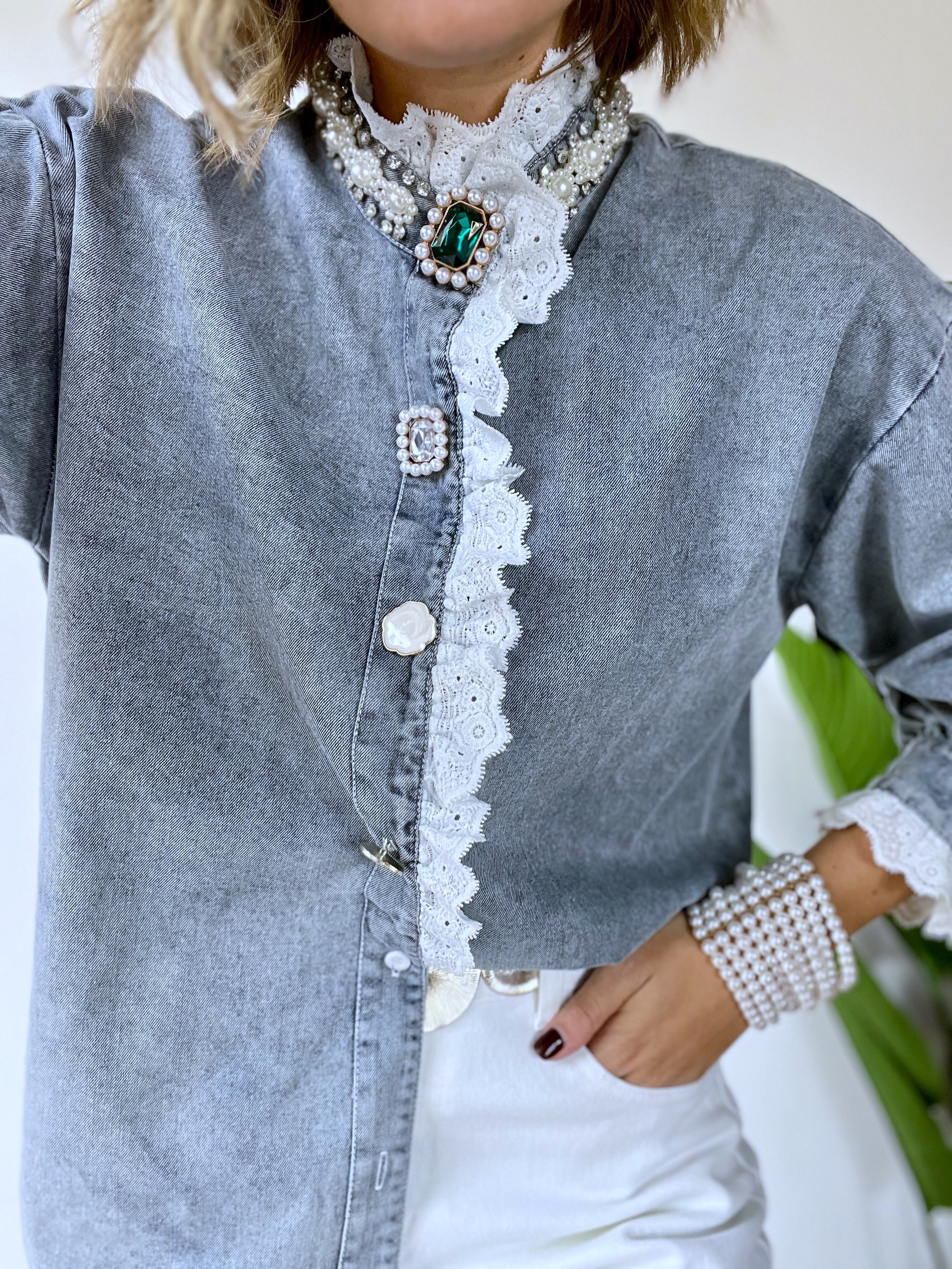 Camicia denim oversize con profili in pizzo