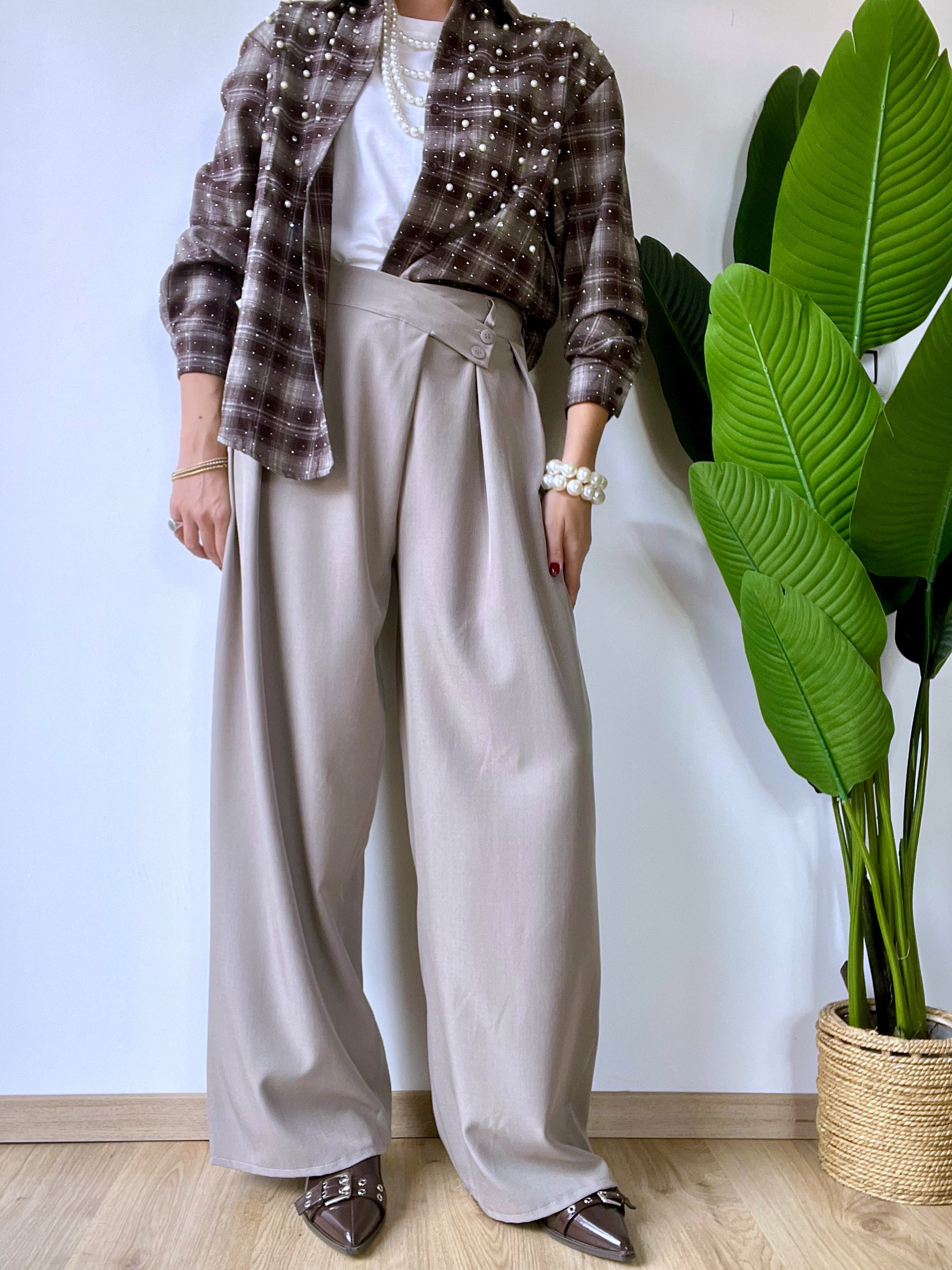 Panta palazzo con chiusura assimetrica grigio