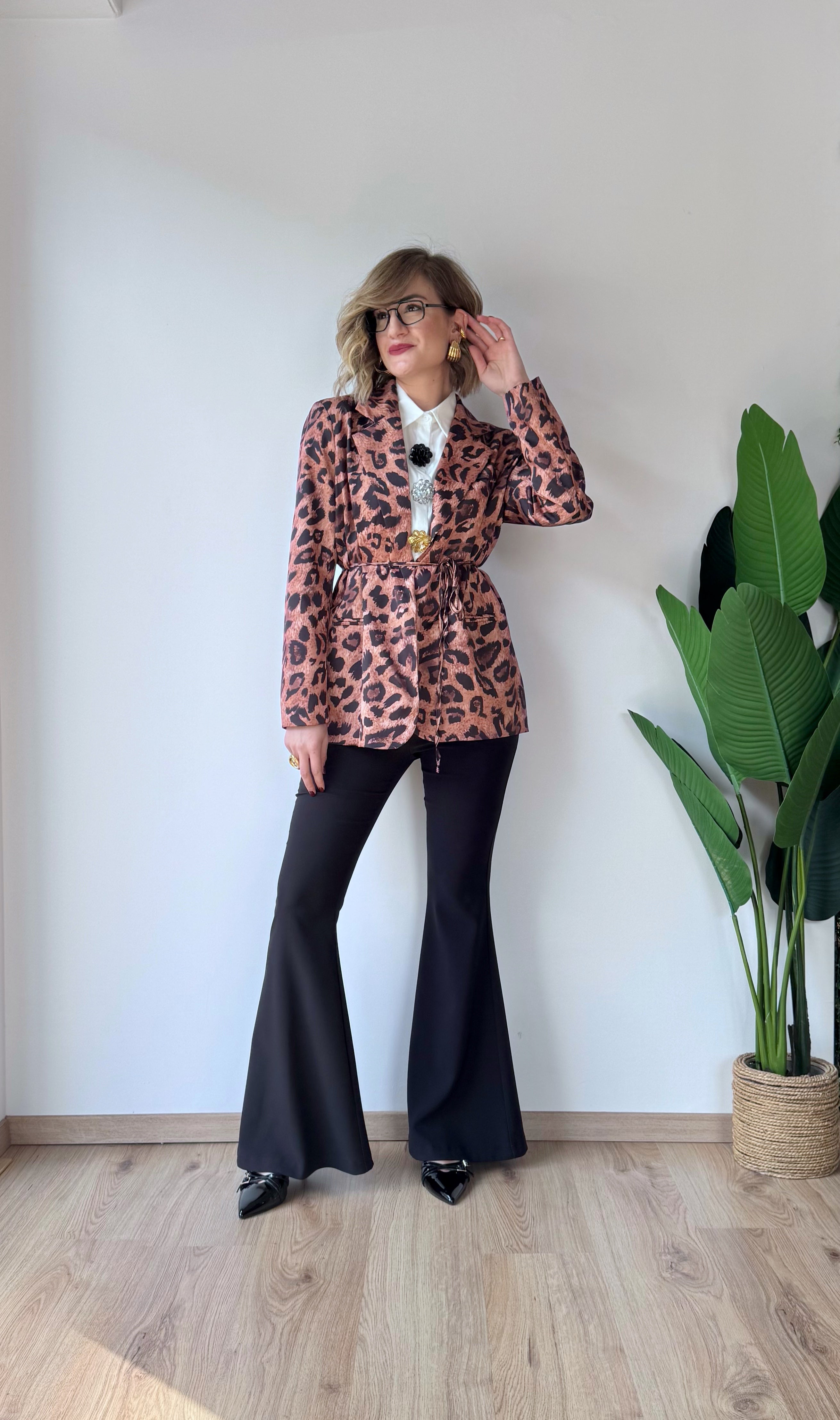 Camicia in cotone con bottoni gioiello