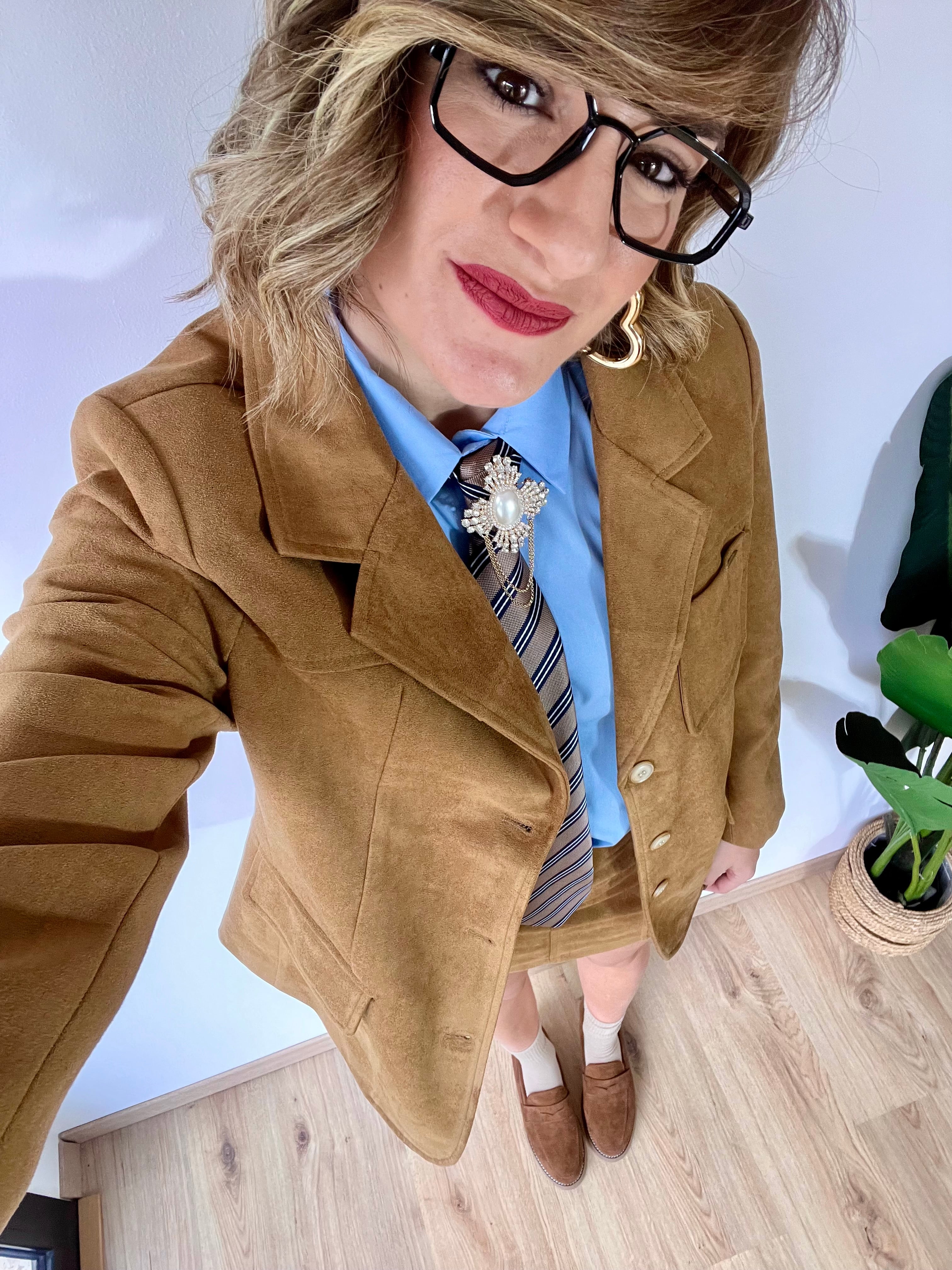 Coordinato in camoscio Blazer + minigonna CAMEL