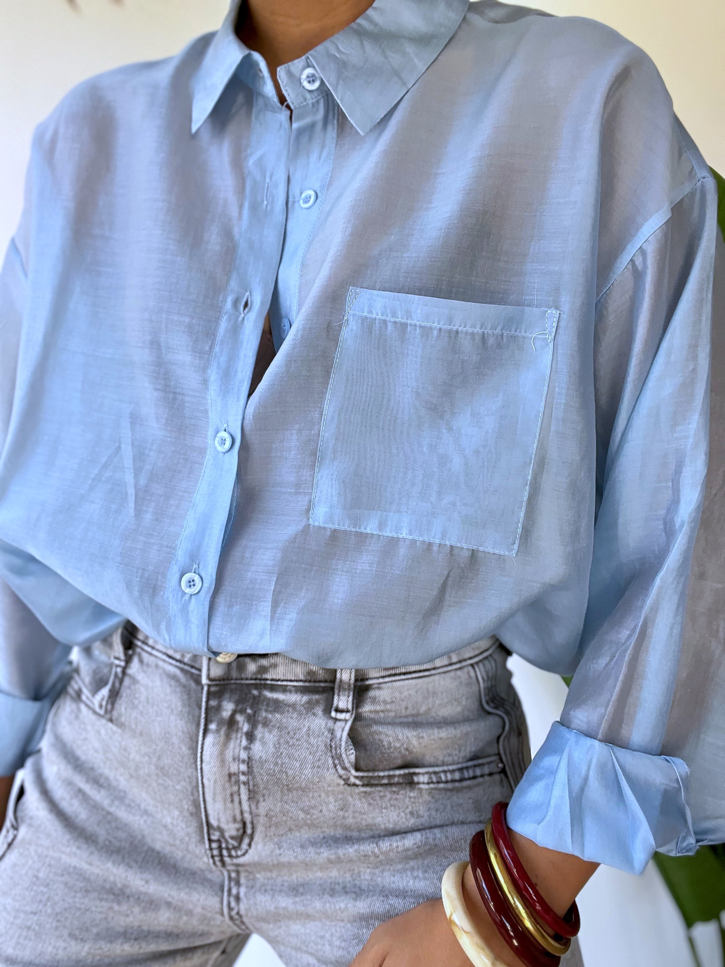 Camicia in velo semi-trasparente