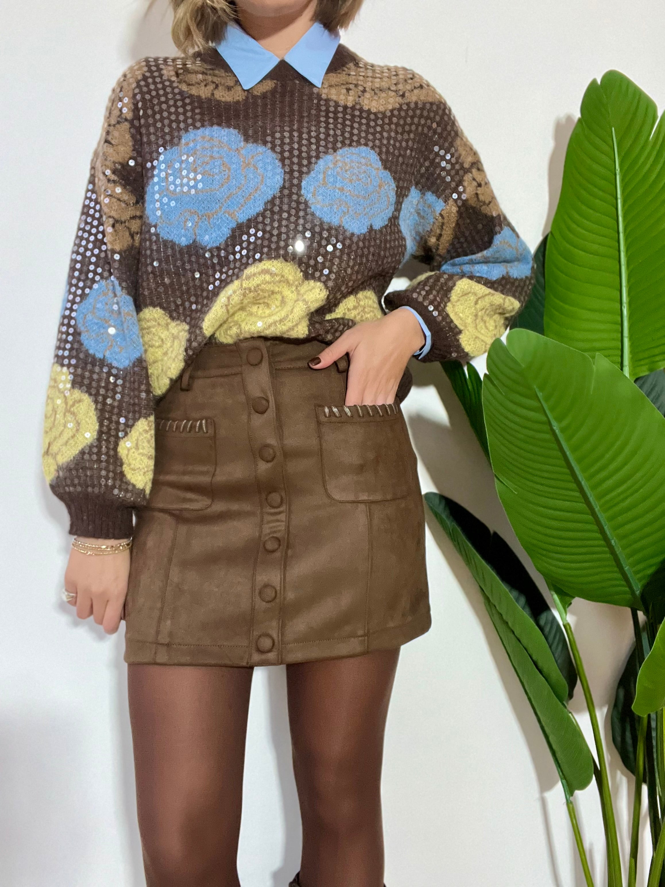 Minigonna in camoscio con tasche