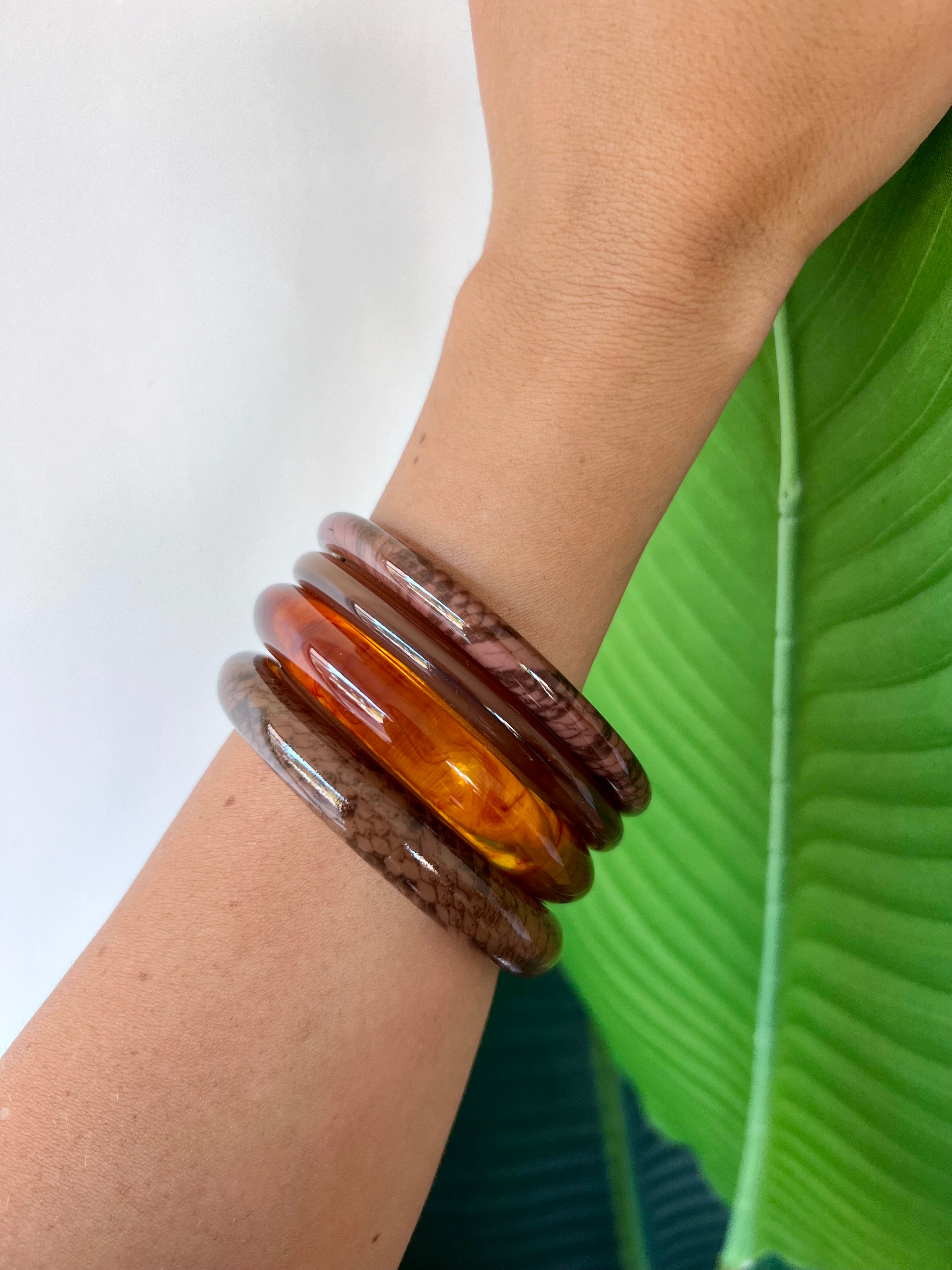 Set di bracciali rigidi pitonati marrone