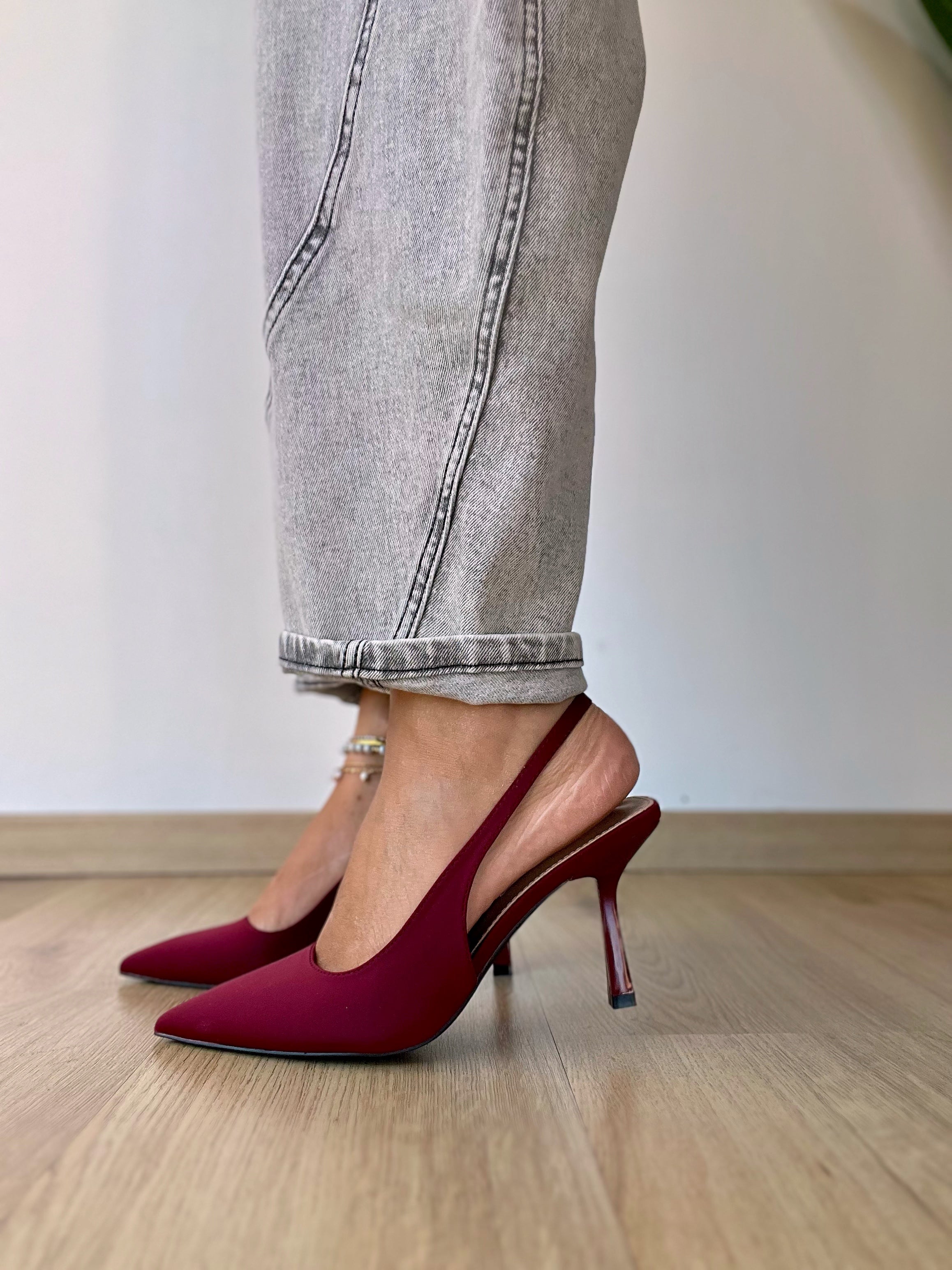 Décolleté in tessuto bordeaux