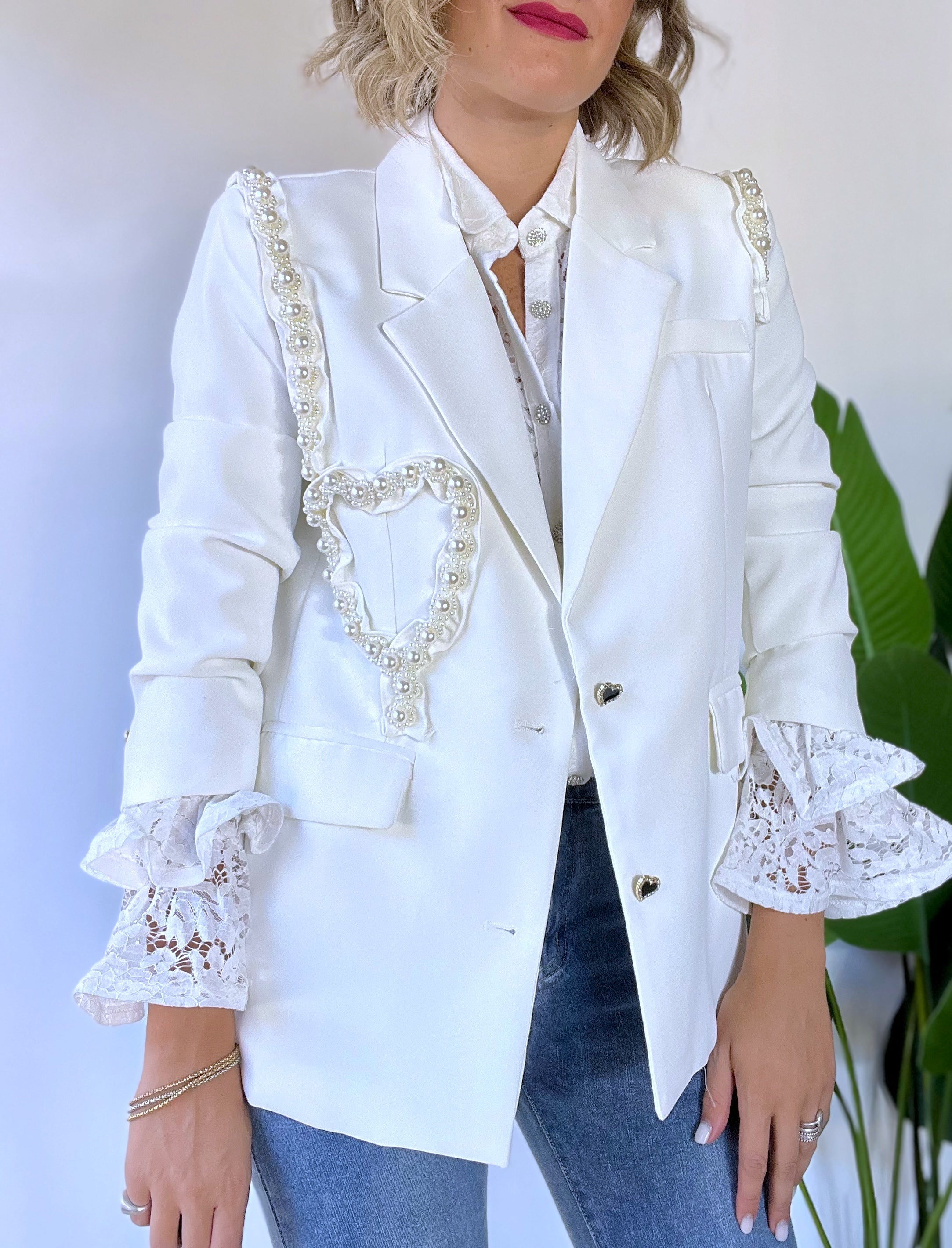 Blazer bianco con perle