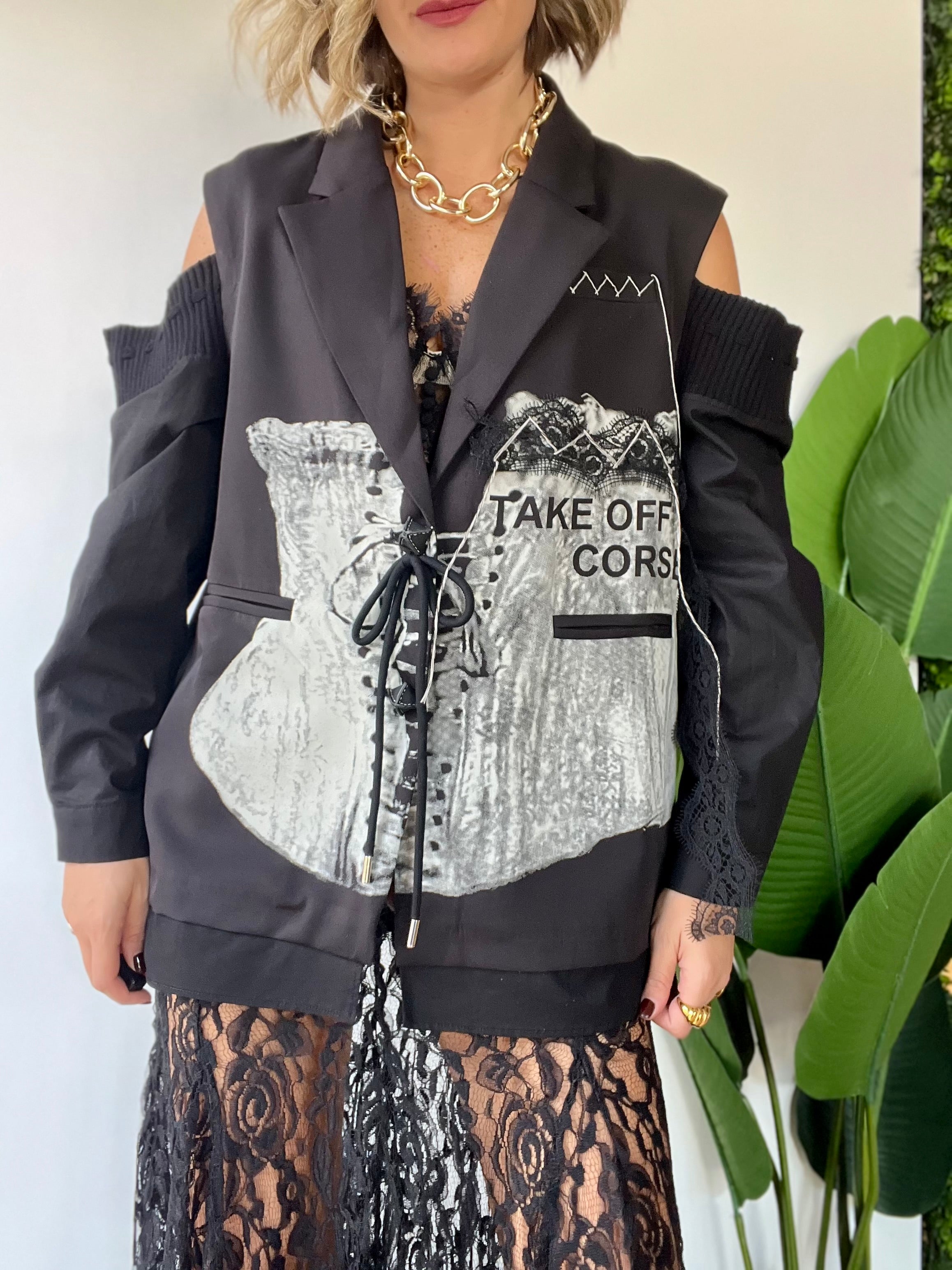 Blazer oversize con stampa e maniche camicia nera