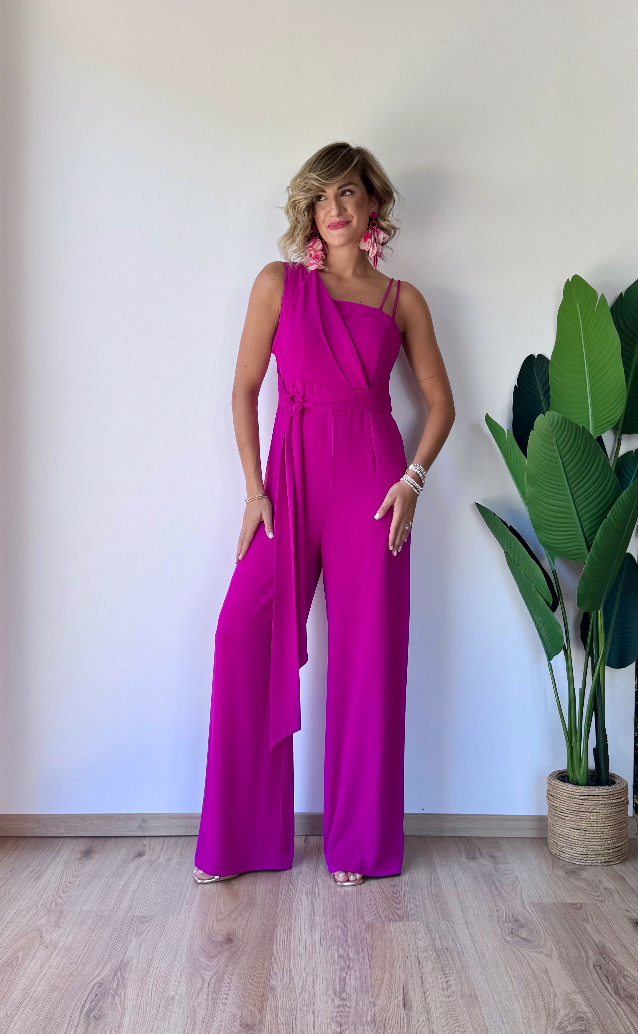Tutone monospalla fucsia con cintura
