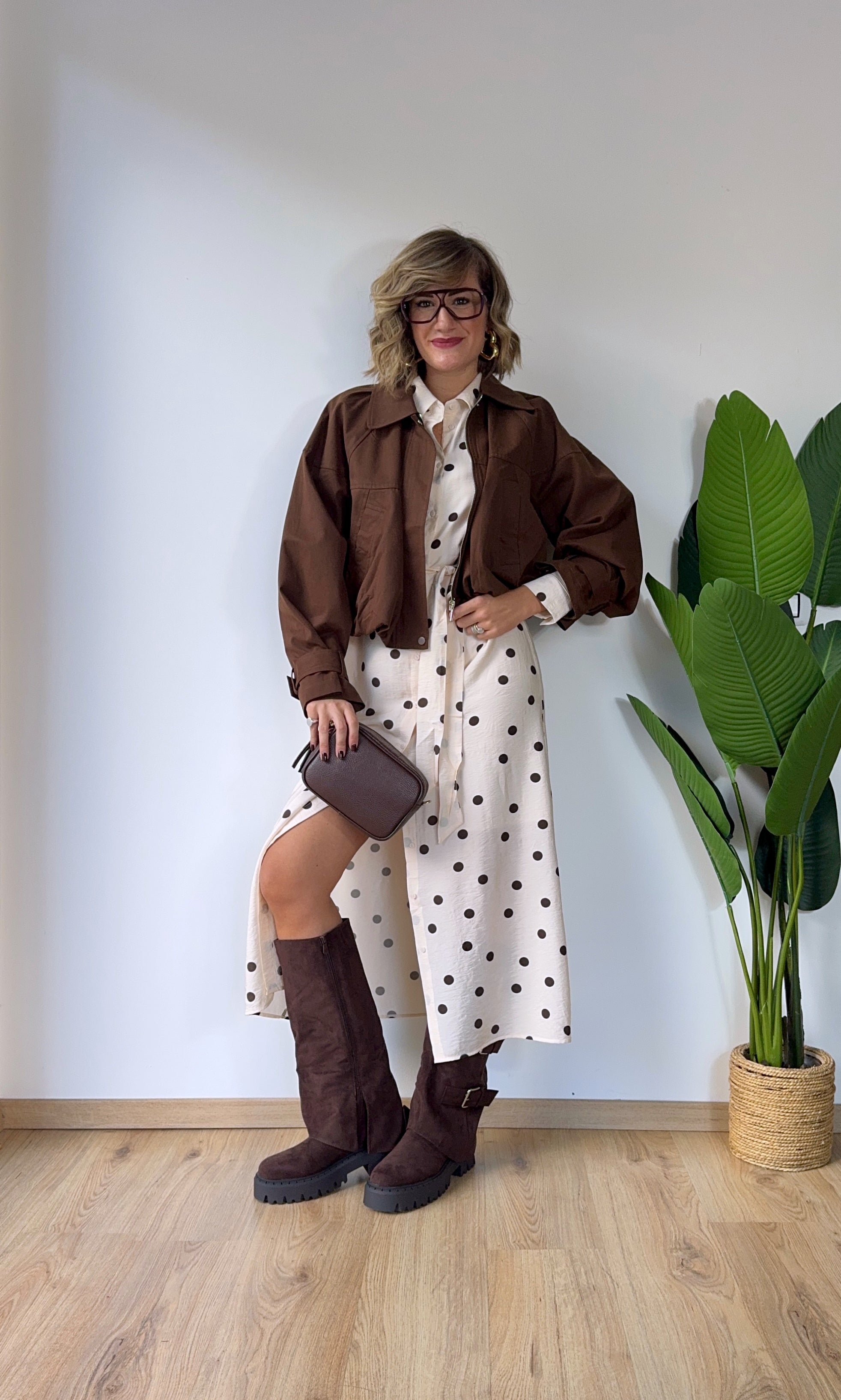 Vestito camicia beige con poi marrone