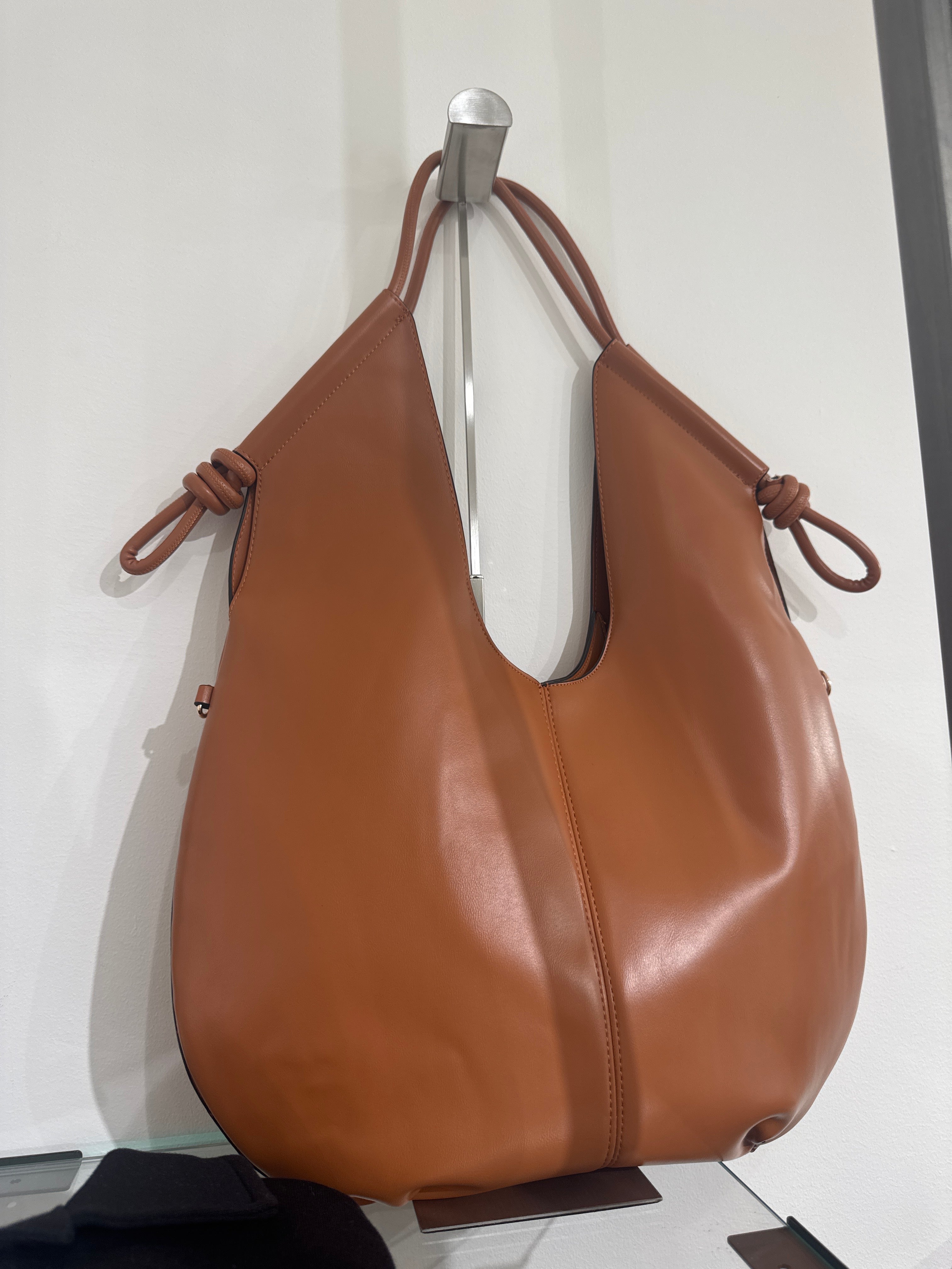 Borsa grande a mezzaluna