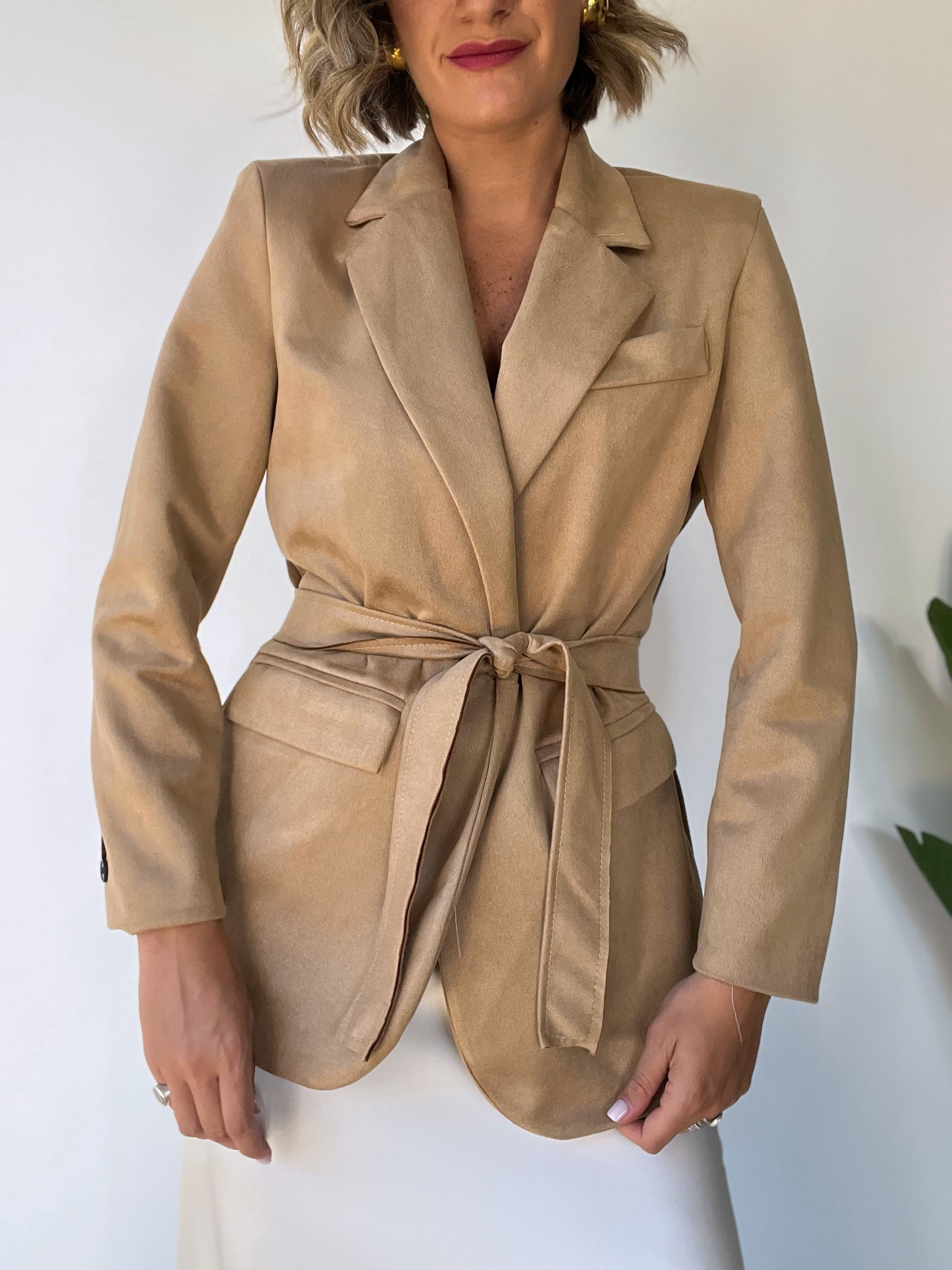 Blazer in camoscio con cintura