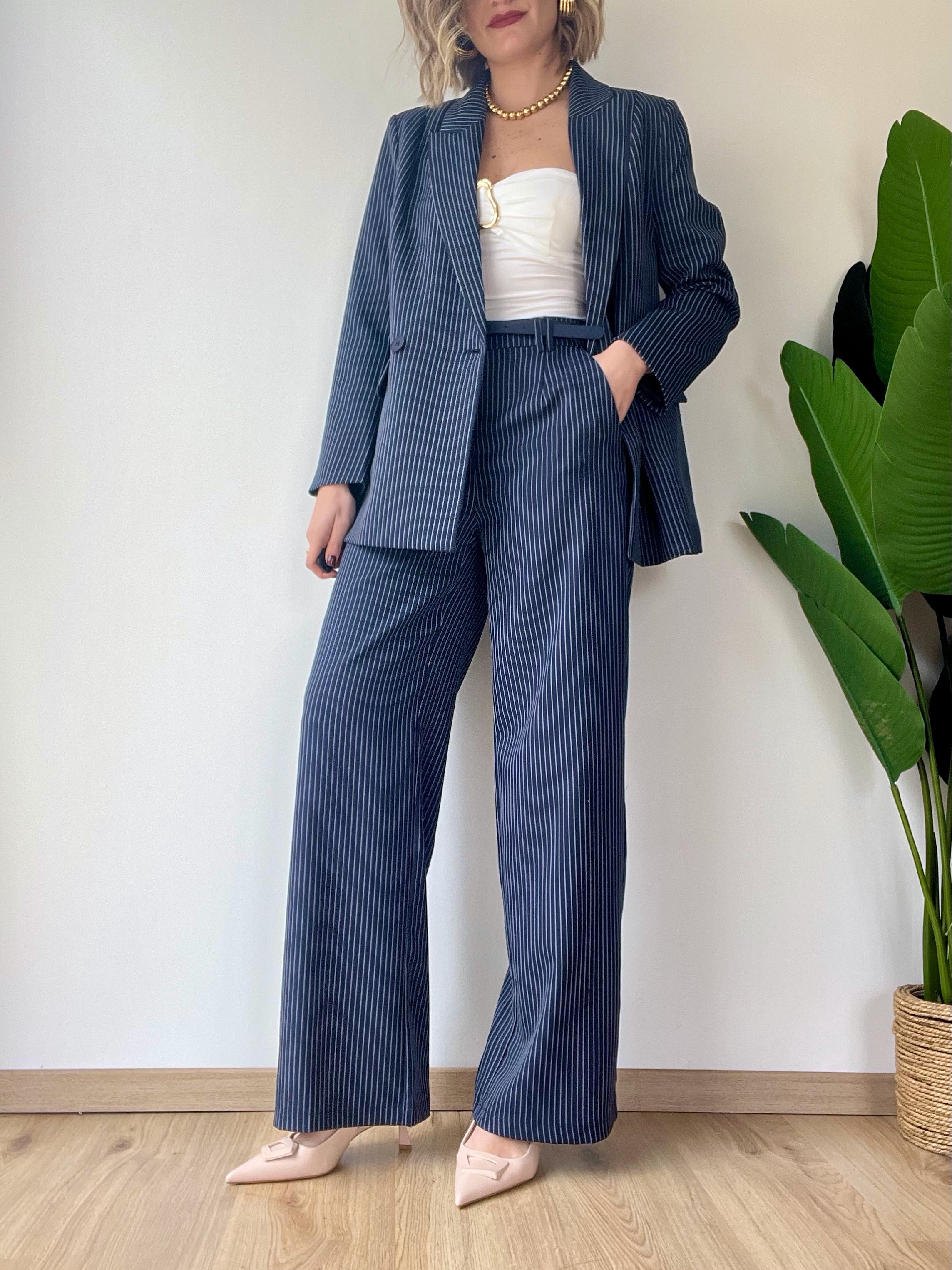 Tailleur gessato blu doppiopetto