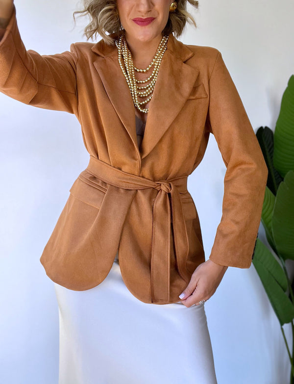 Blazer in camoscio con cintura